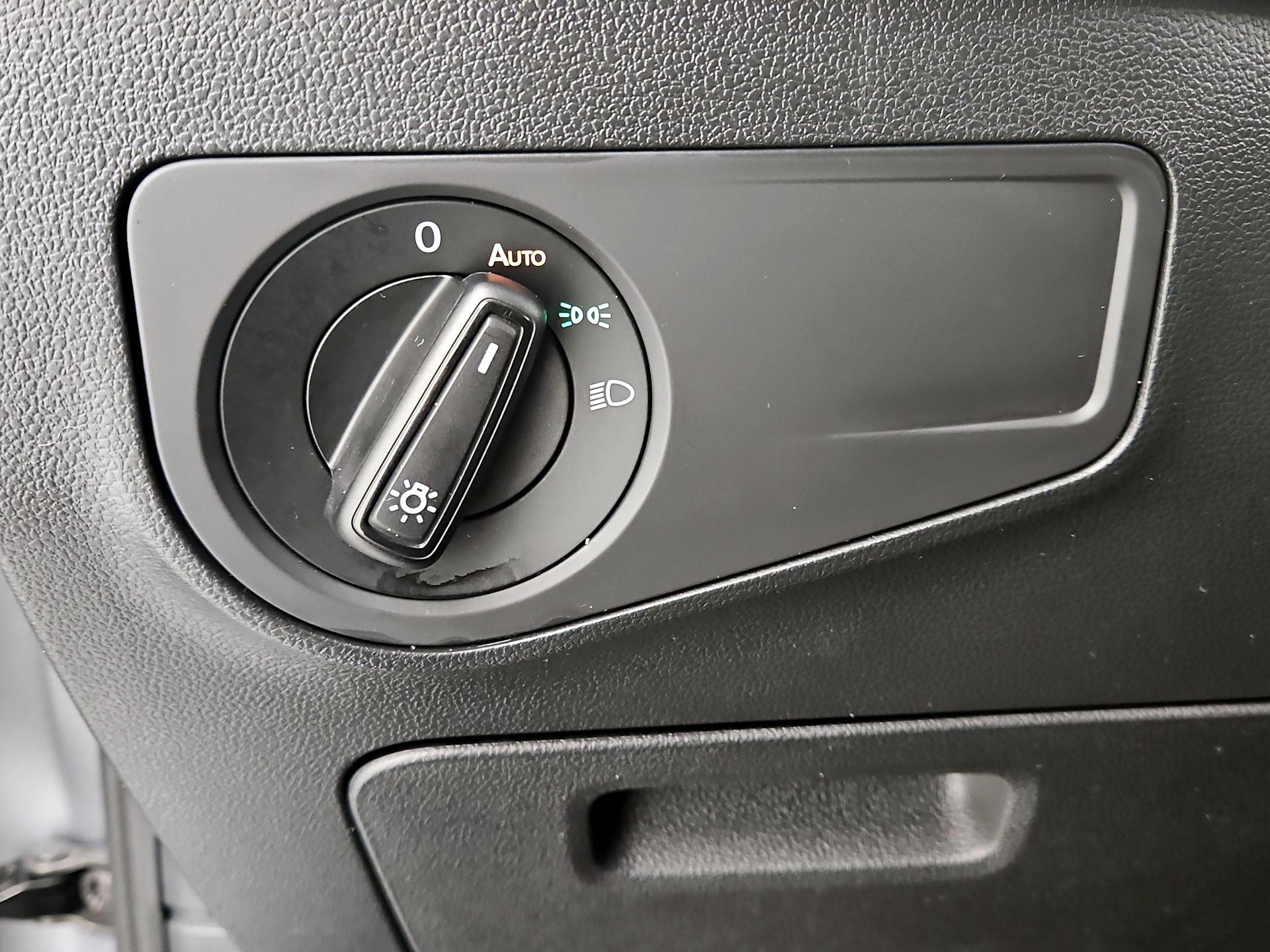 Thumbnail: 2024 Volkswagen Tiguan - 13