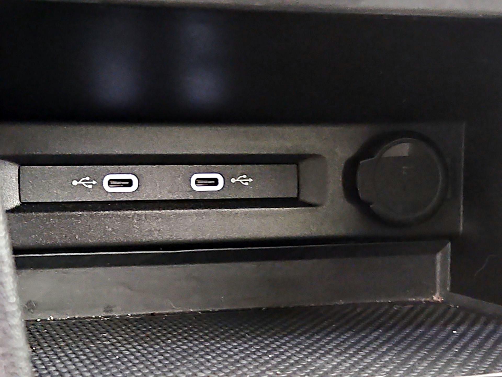 Thumbnail: 2024 Volkswagen Tiguan - 18