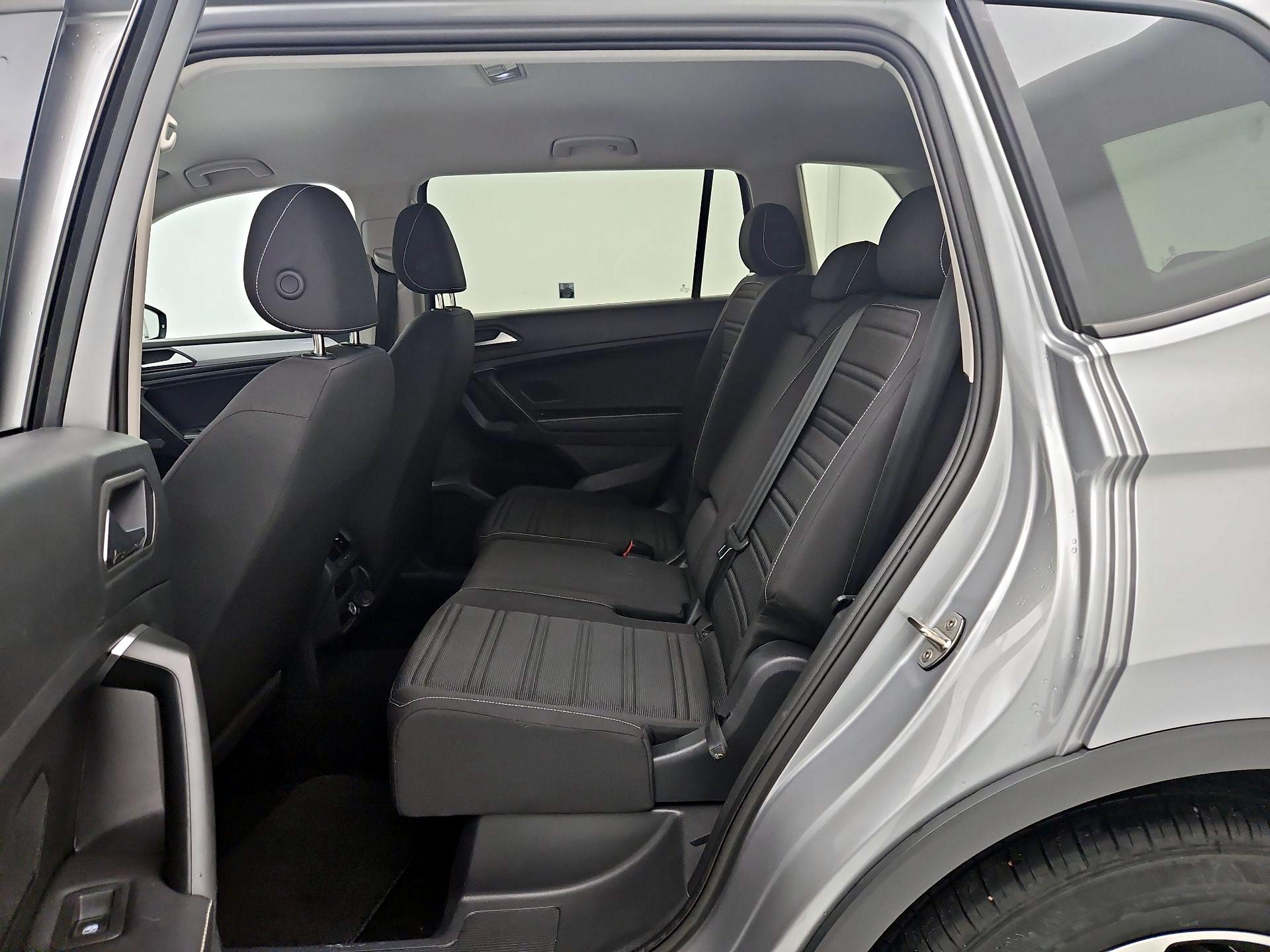 Thumbnail: 2024 Volkswagen Tiguan - 19