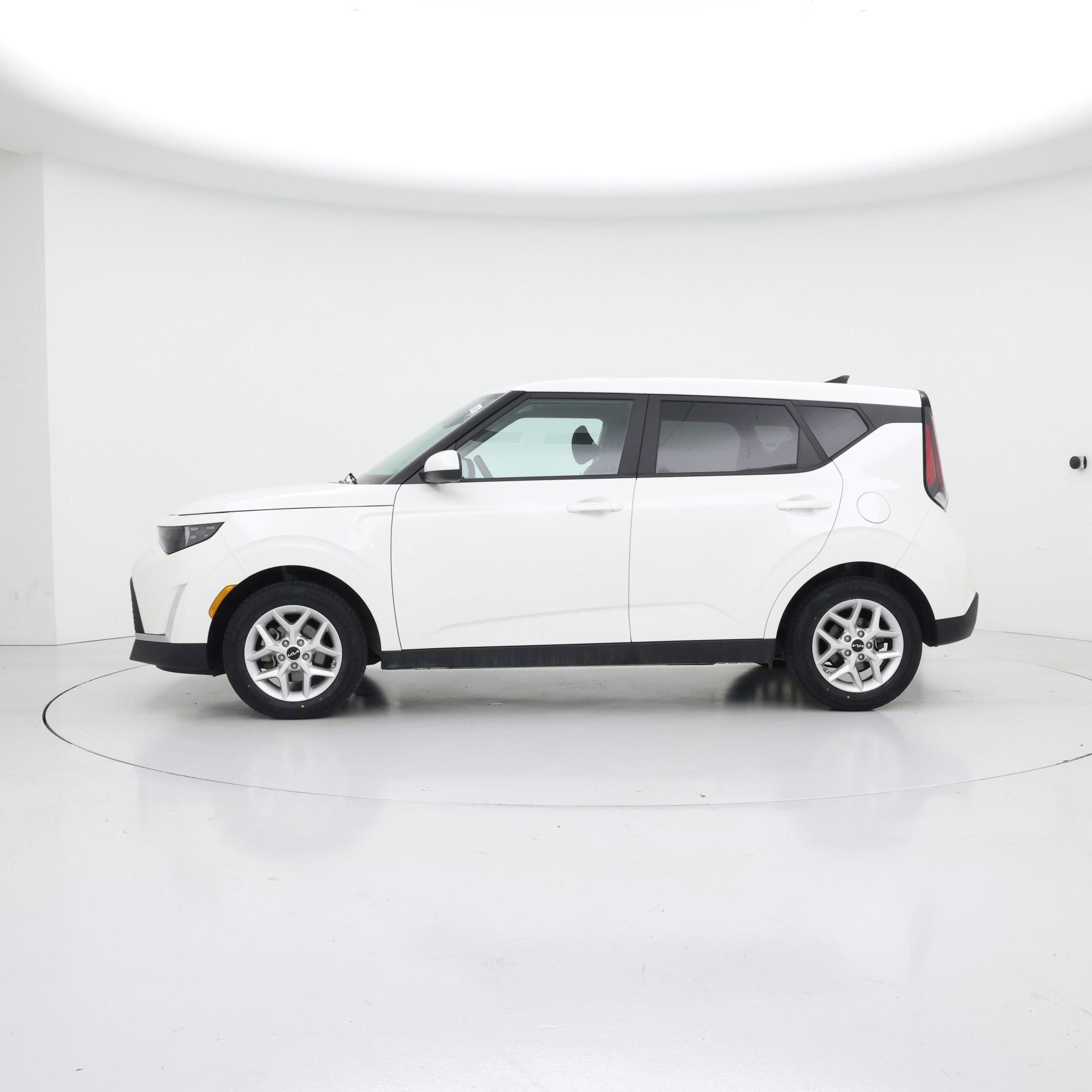 Thumbnail: 2024 Kia Soul - 3
