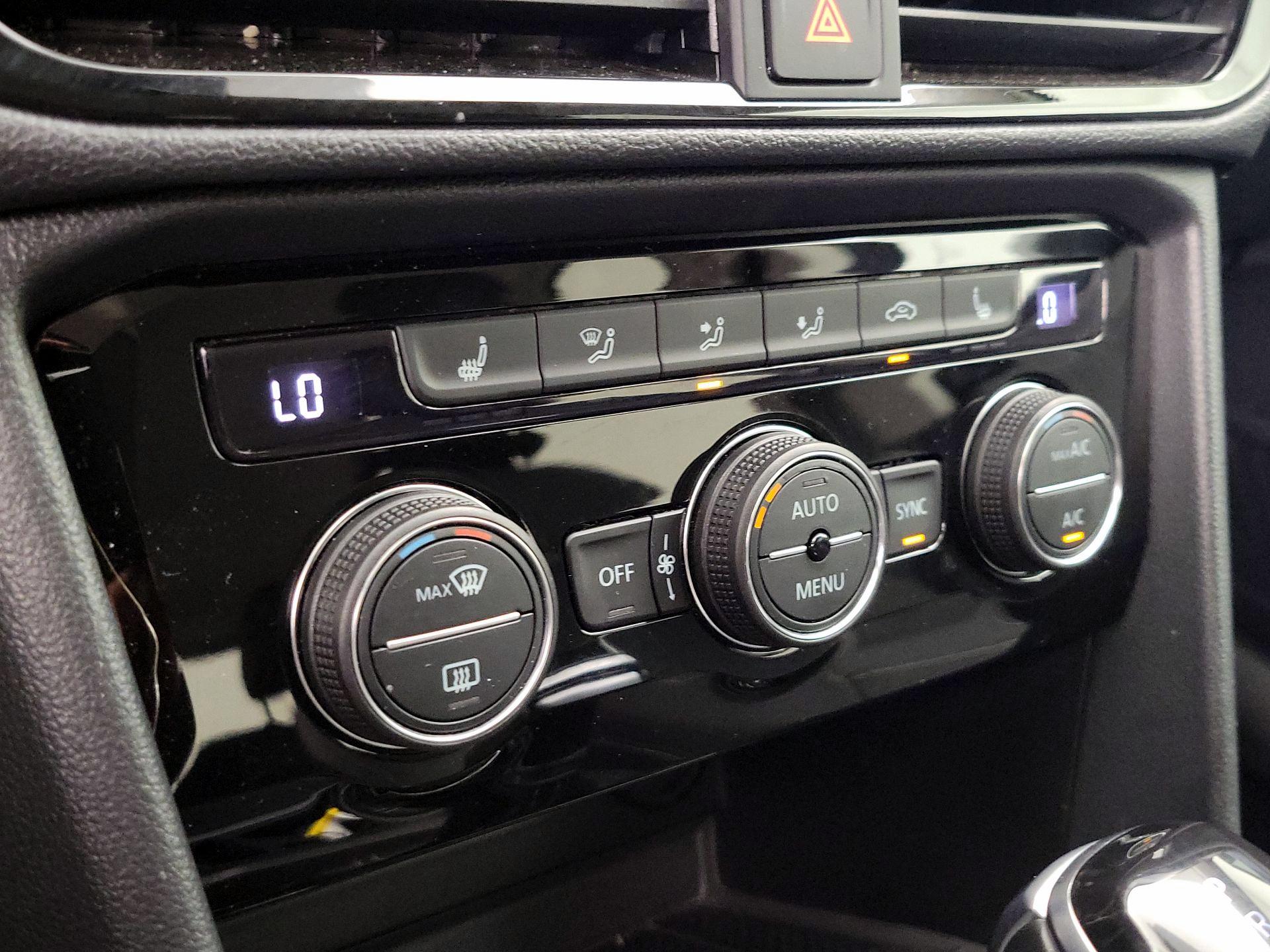 Thumbnail: 2024 Volkswagen Taos - 16