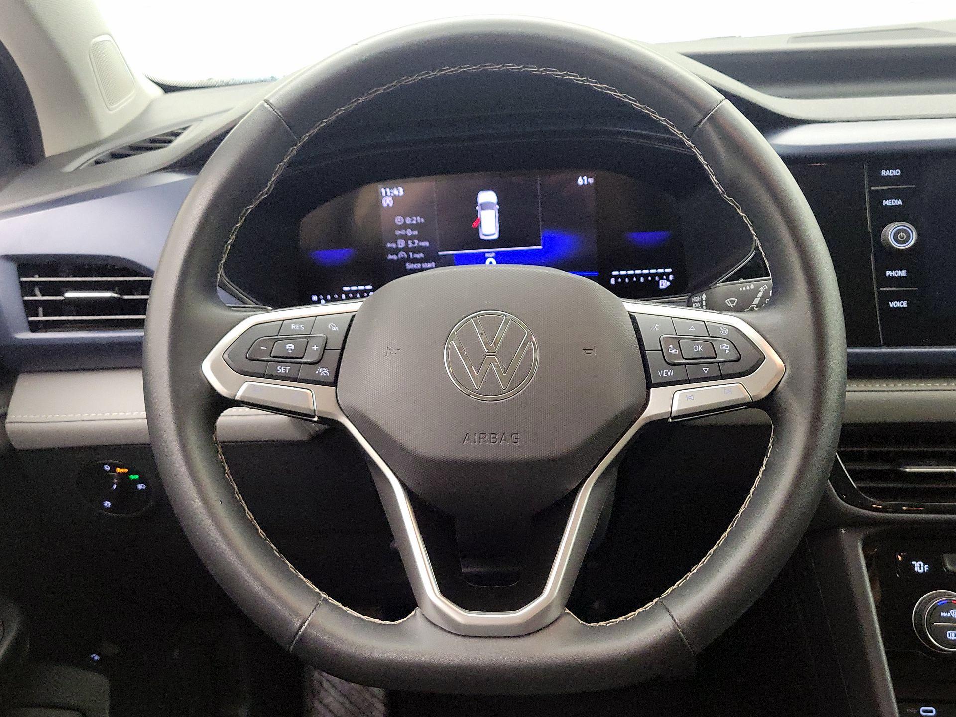 Thumbnail: 2024 Volkswagen Taos - 10