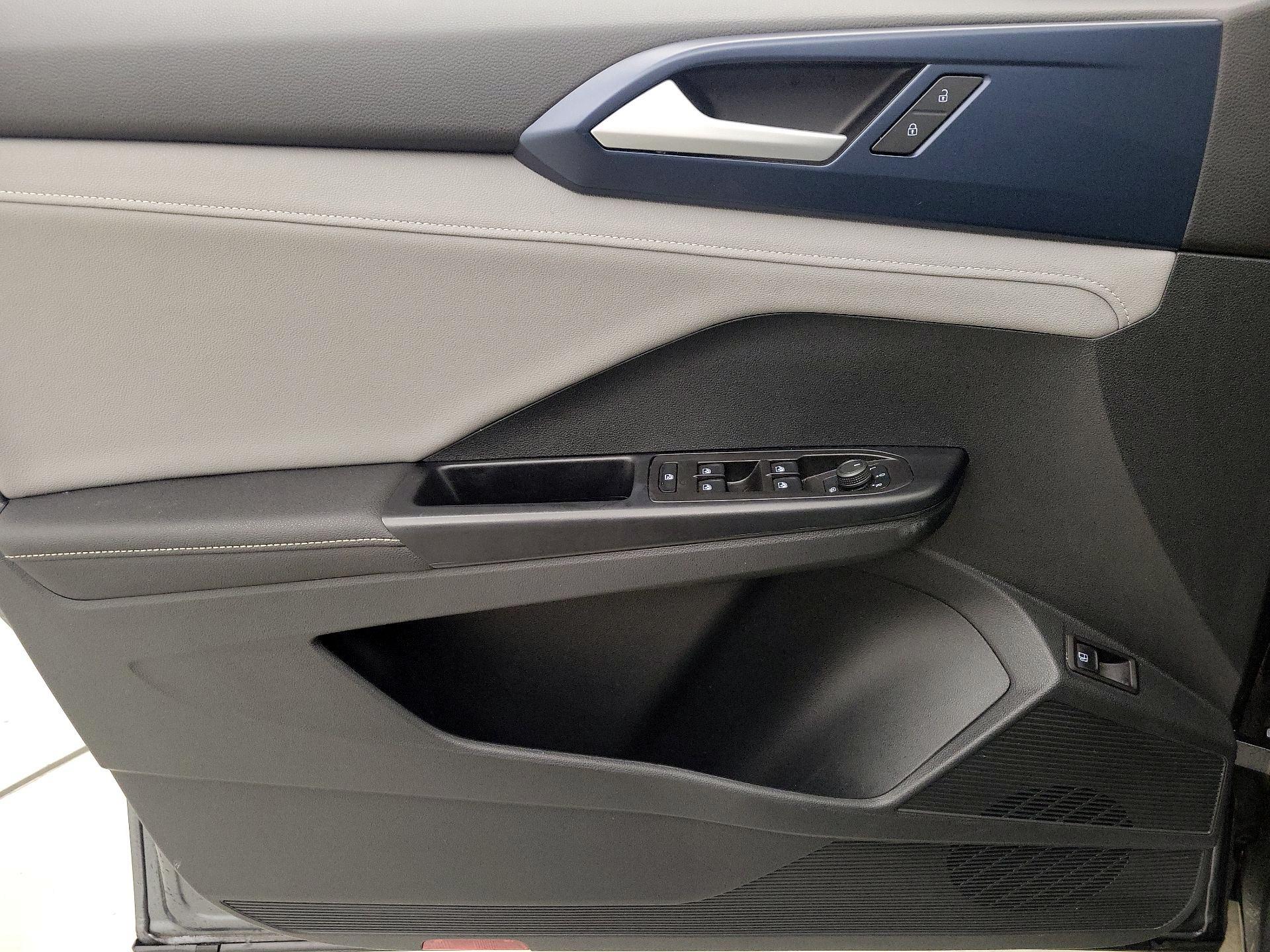 Thumbnail: 2024 Volkswagen Taos - 12