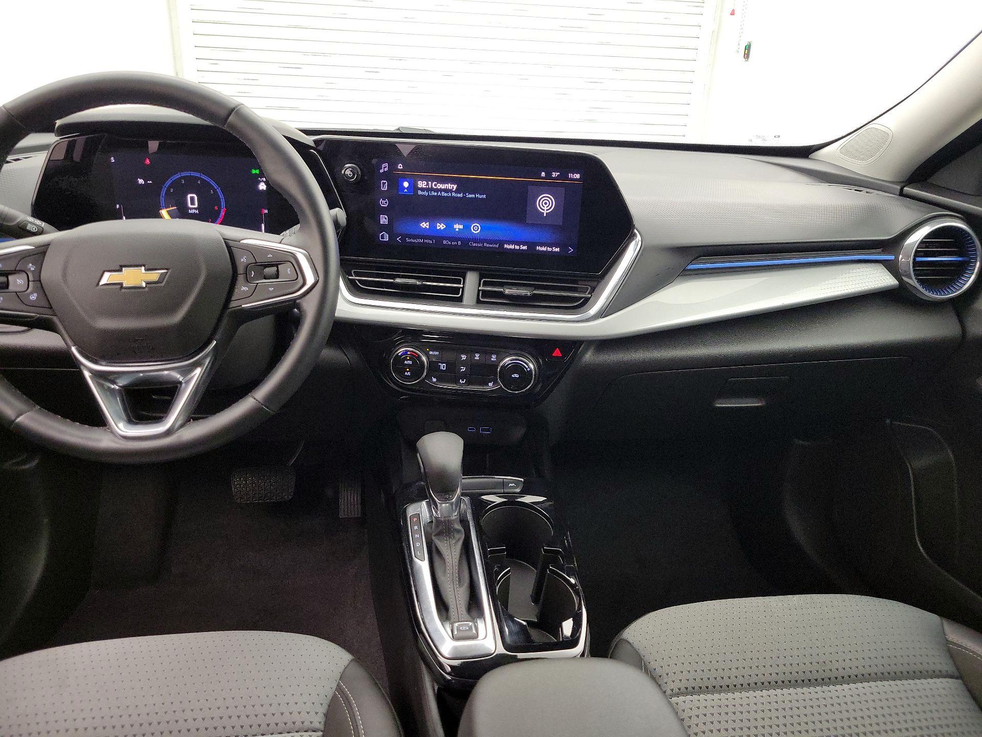 Thumbnail: 2025 Chevrolet Trax - 9