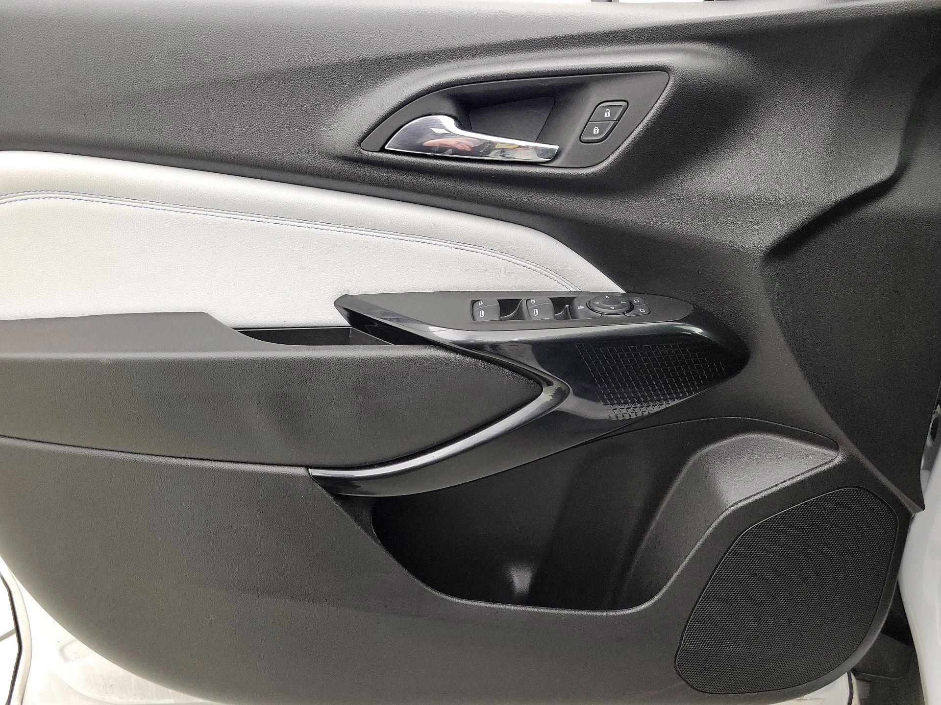 Thumbnail: 2025 Chevrolet Trax - 12