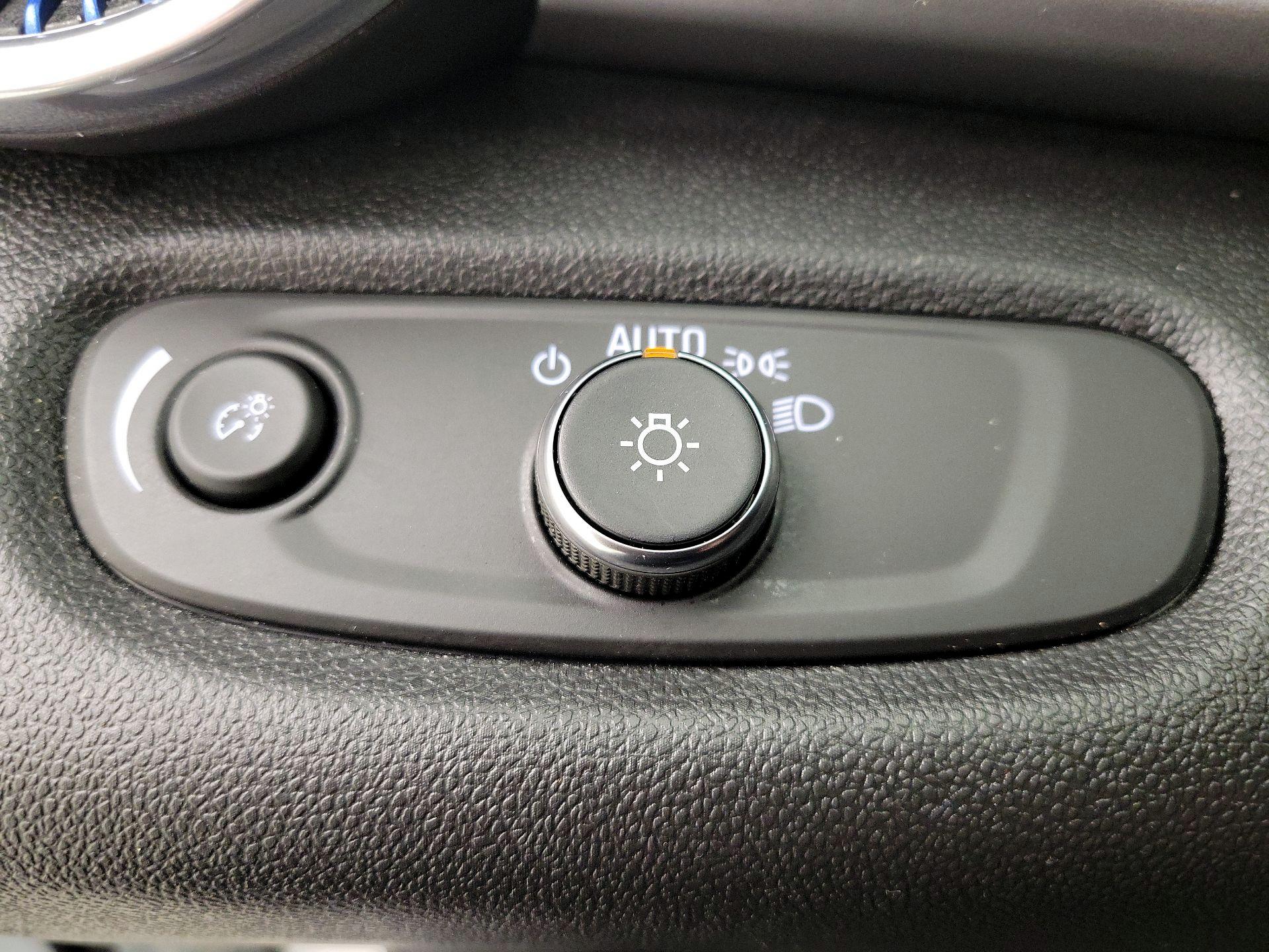 Thumbnail: 2025 Chevrolet Trax - 13