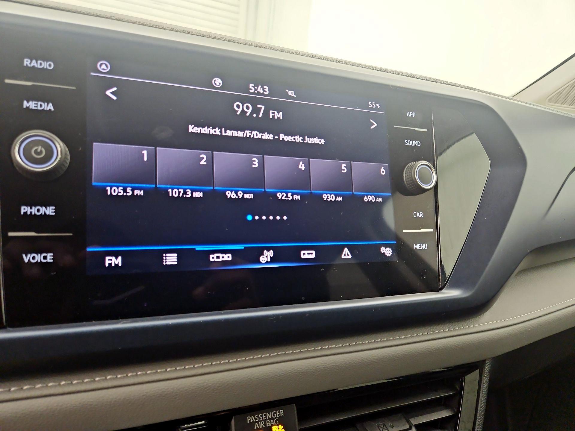 Thumbnail: 2024 Volkswagen Taos - 15