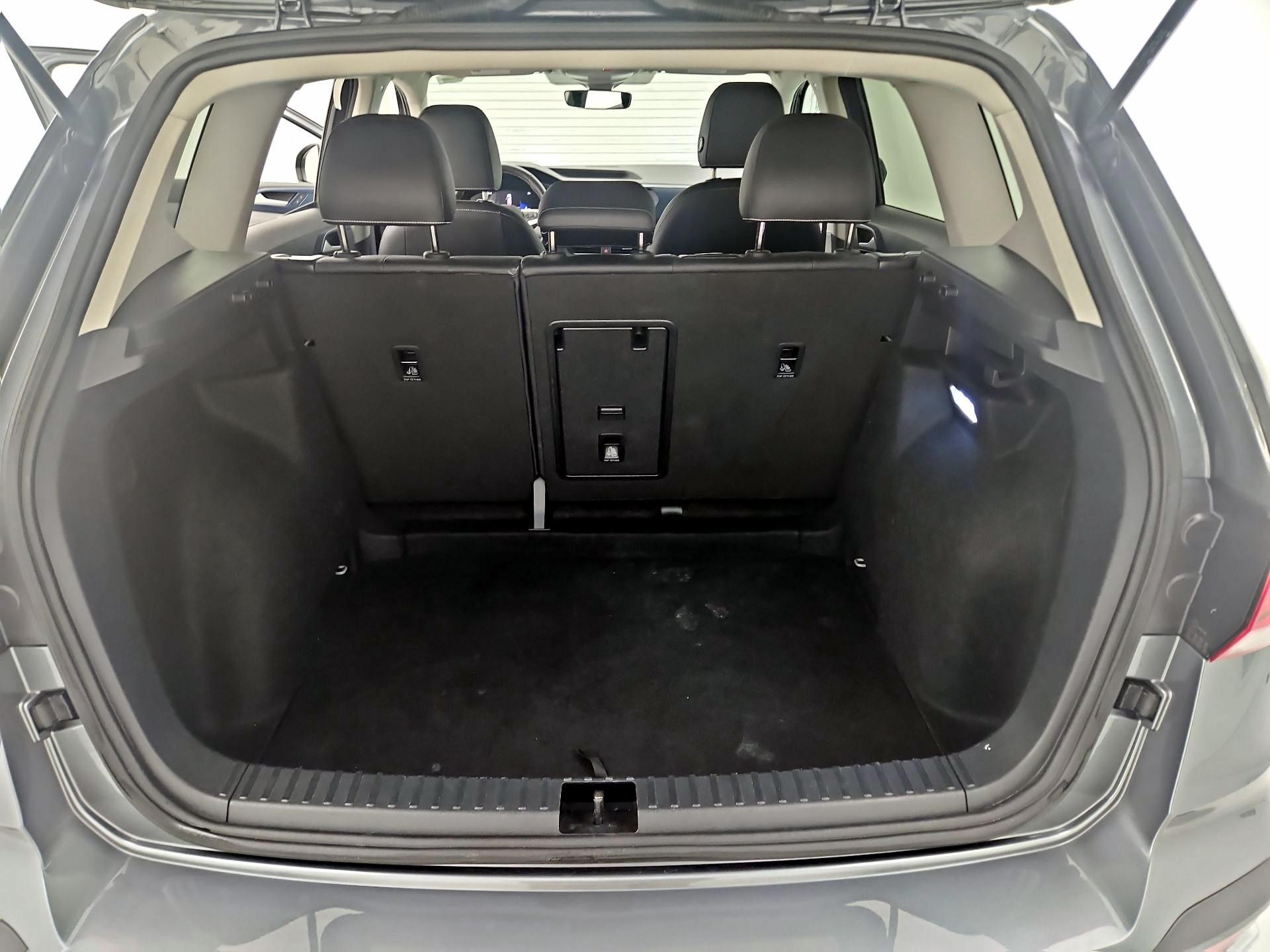 Thumbnail: 2024 Volkswagen Taos - 20