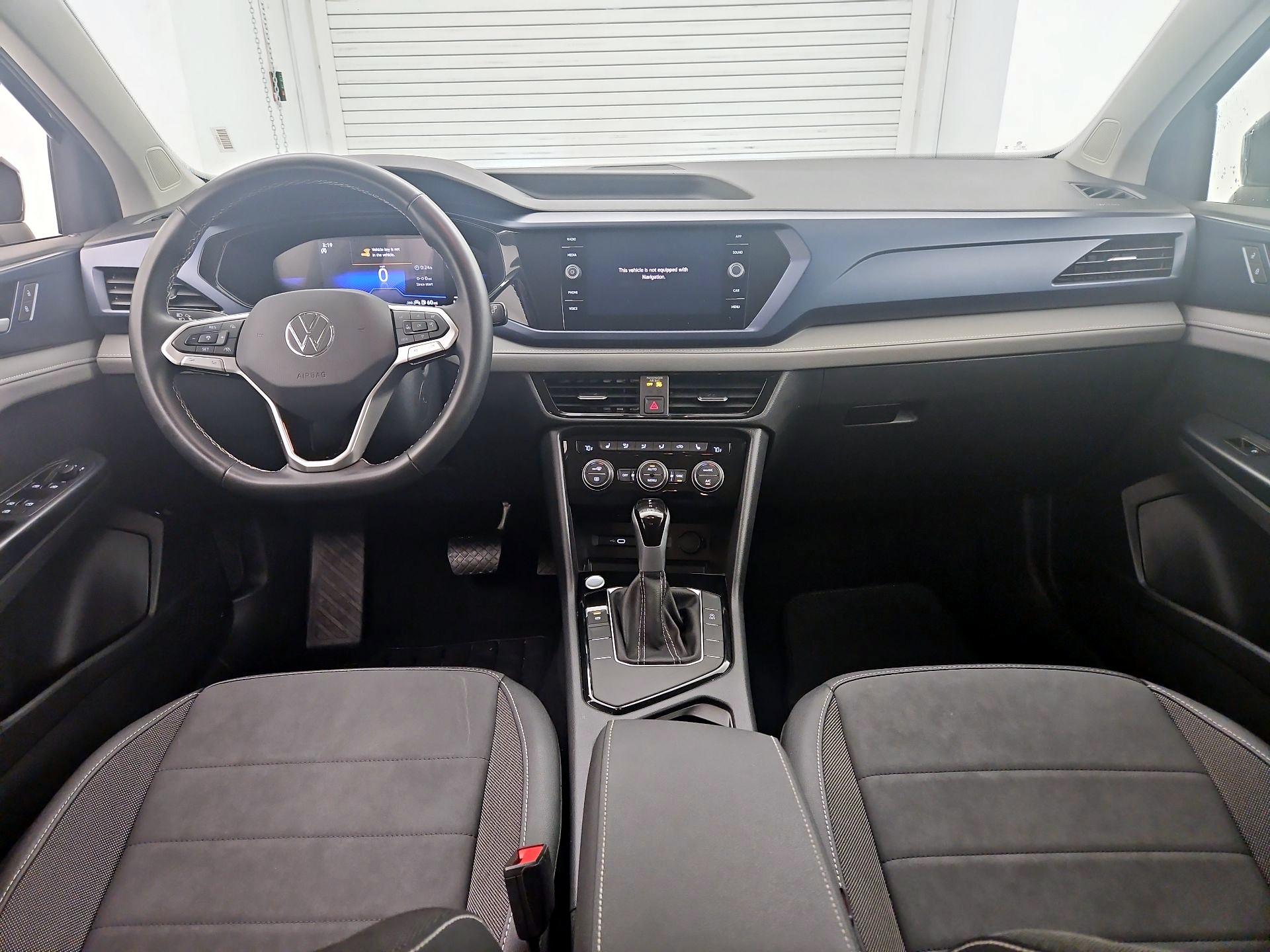 Thumbnail: 2024 Volkswagen Taos - 9