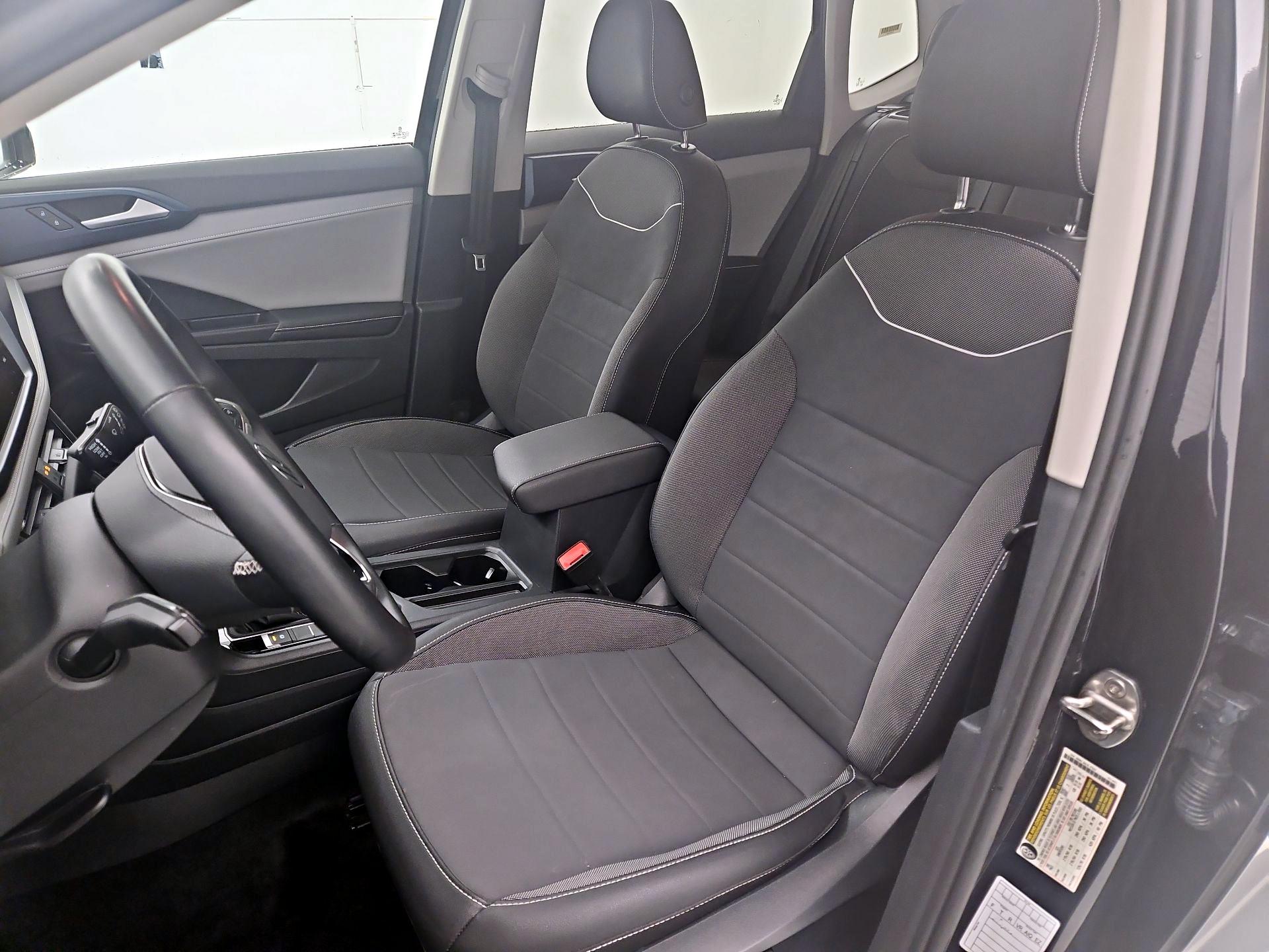 Thumbnail: 2024 Volkswagen Taos - 11