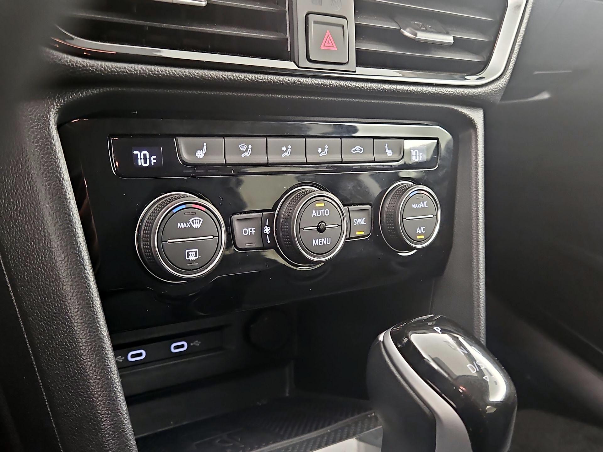 Thumbnail: 2024 Volkswagen Taos - 16