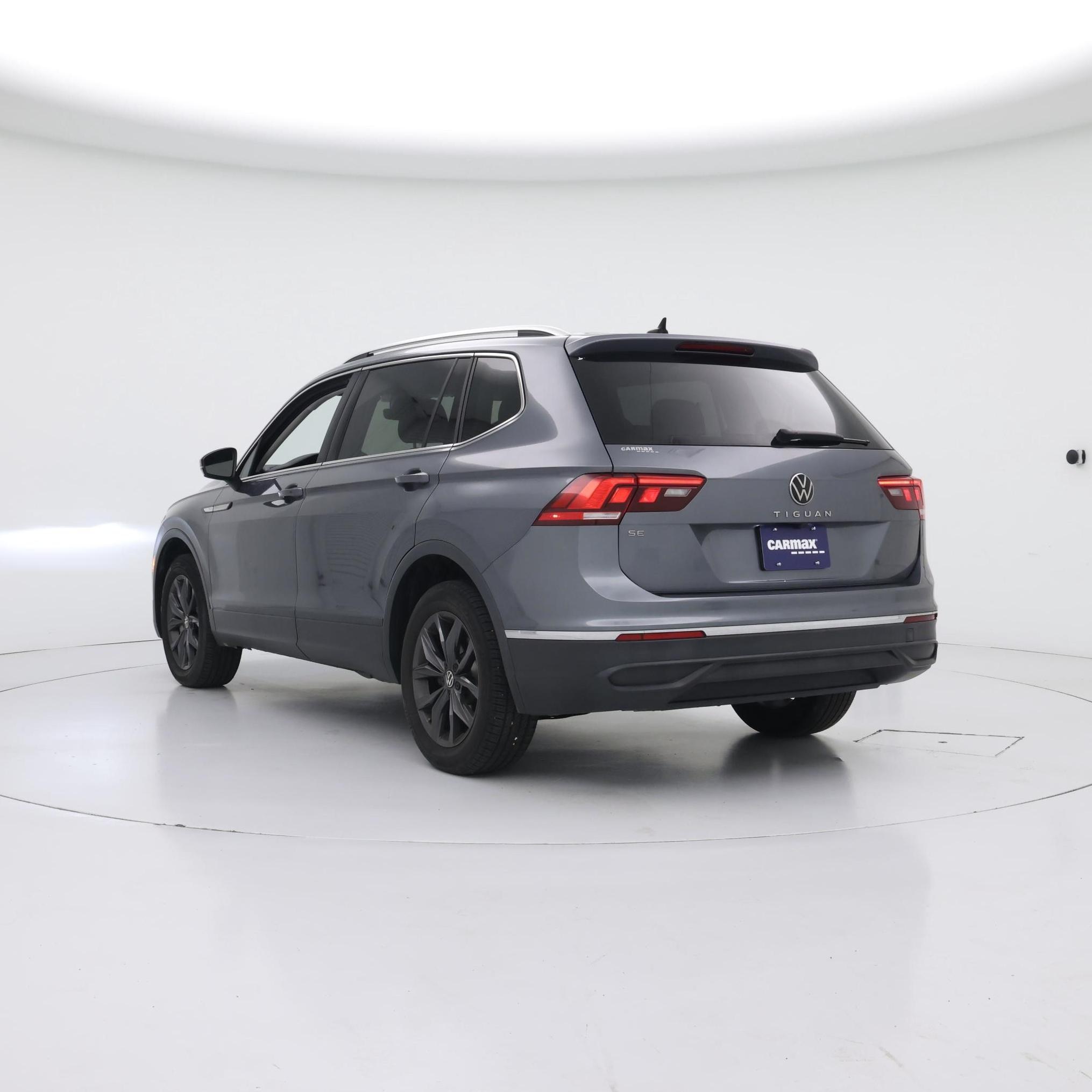 Thumbnail: 2023 Volkswagen Tiguan - 2