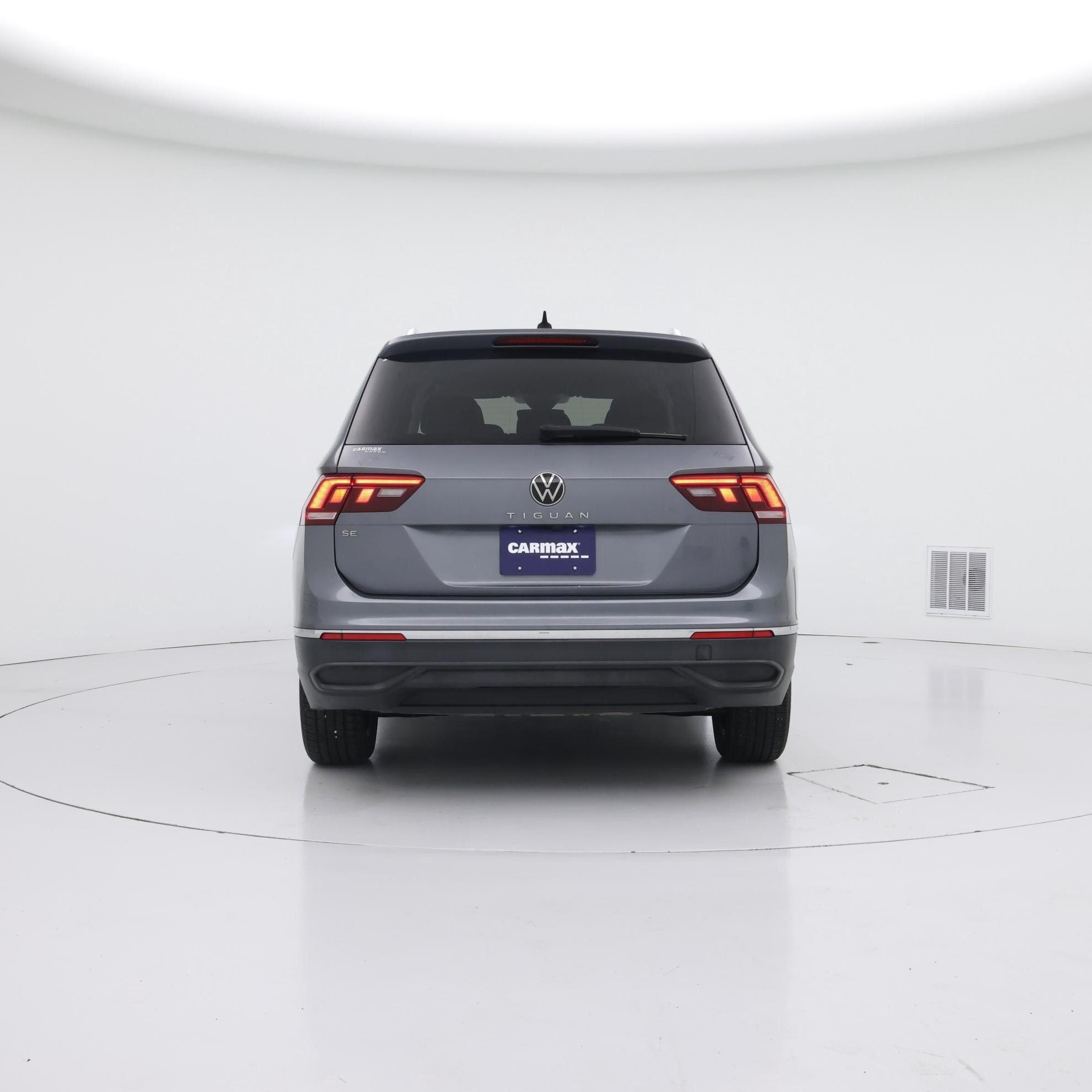 Thumbnail: 2023 Volkswagen Tiguan - 6