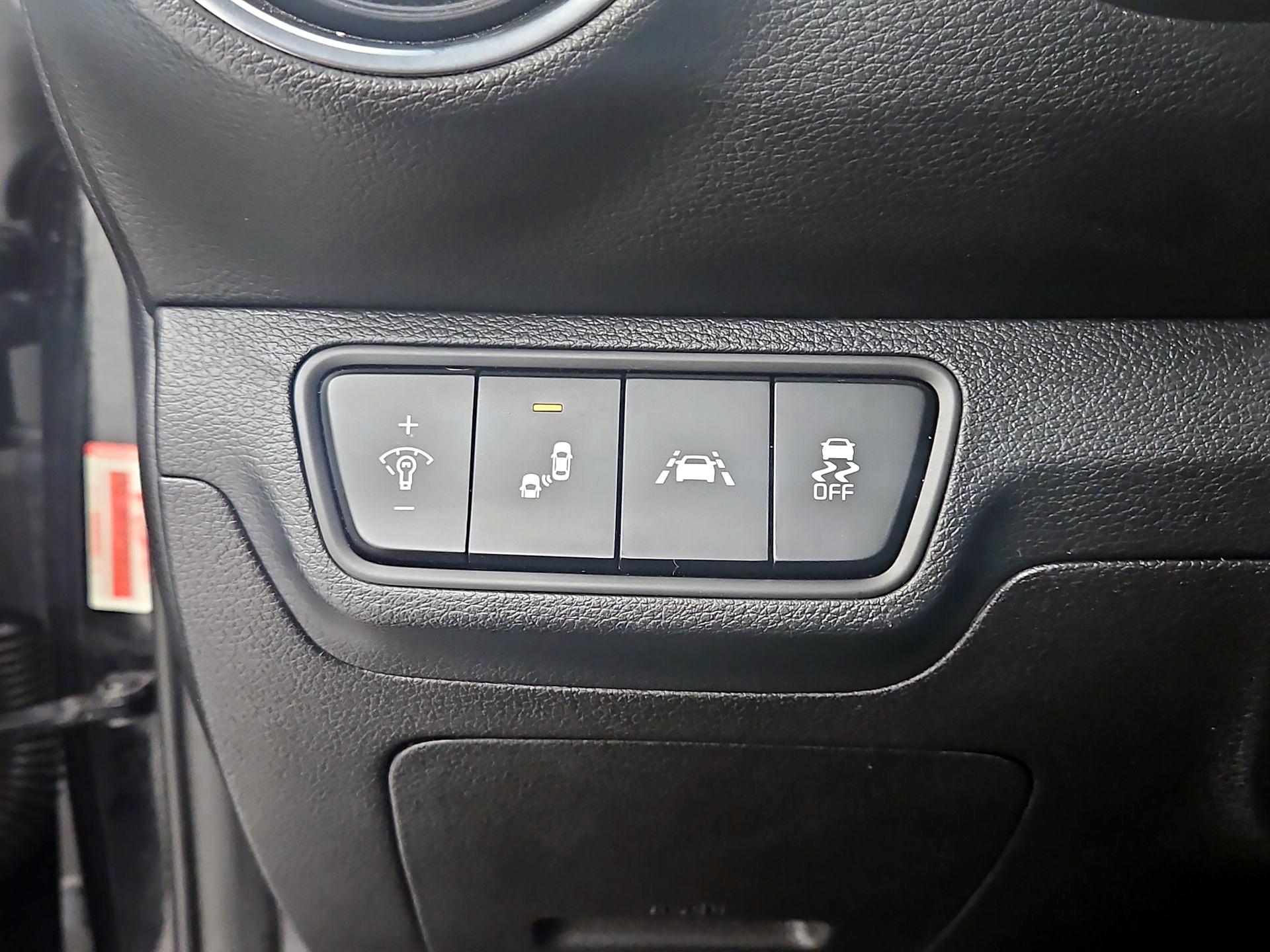 Thumbnail: 2021 Kia Forte - 13