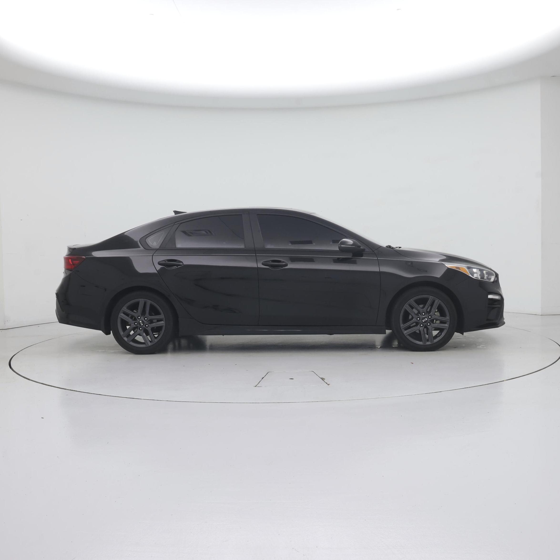 Thumbnail: 2021 Kia Forte - 7