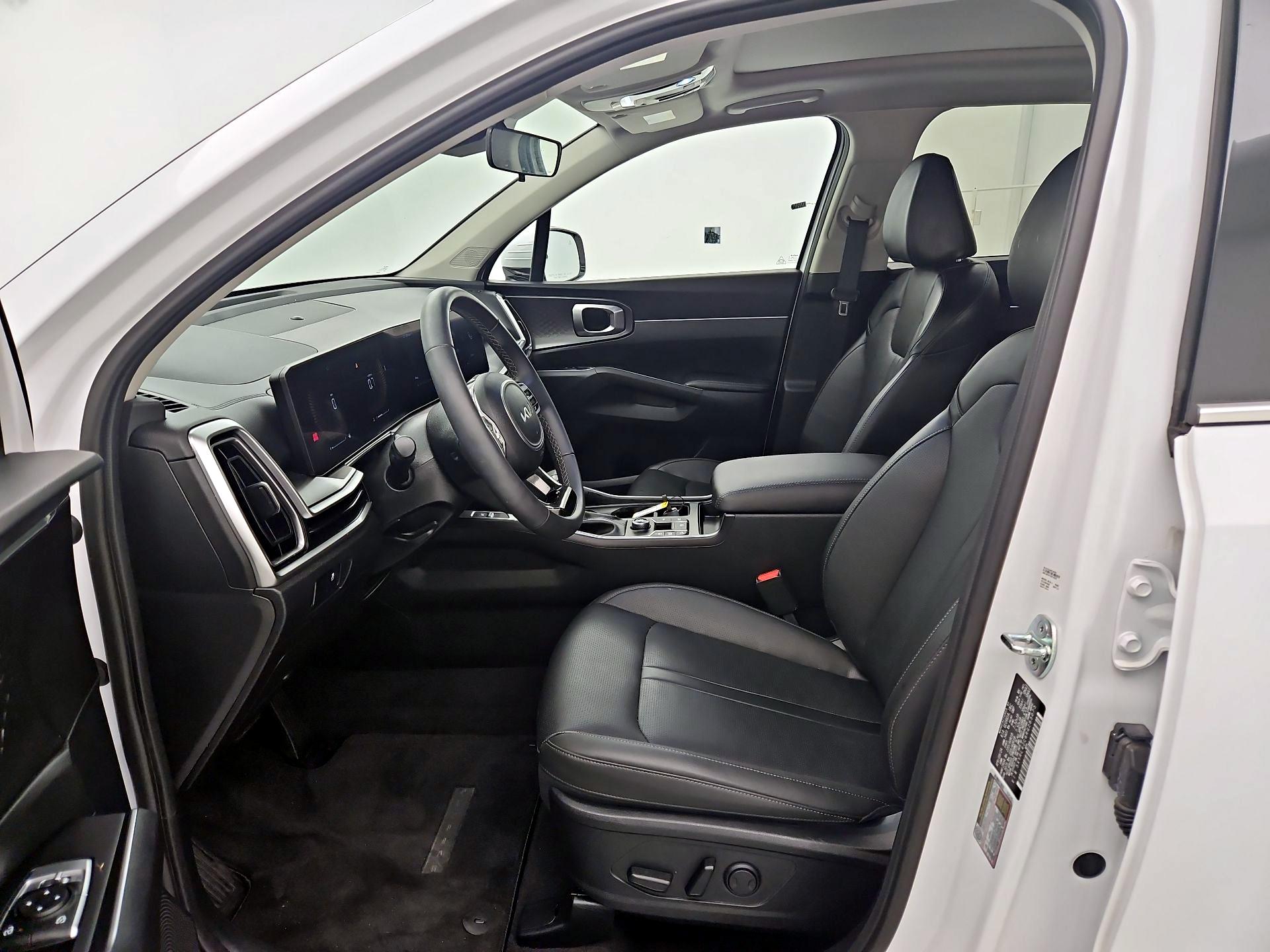 Thumbnail: 2024 Kia Sorento - 11