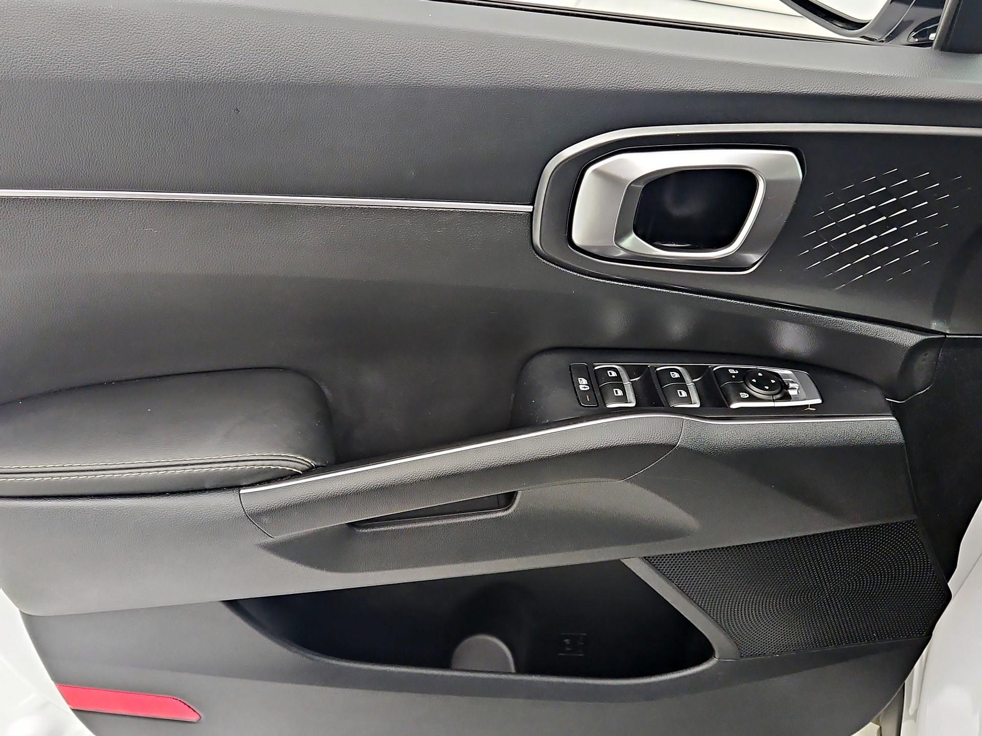 Thumbnail: 2024 Kia Sorento - 12