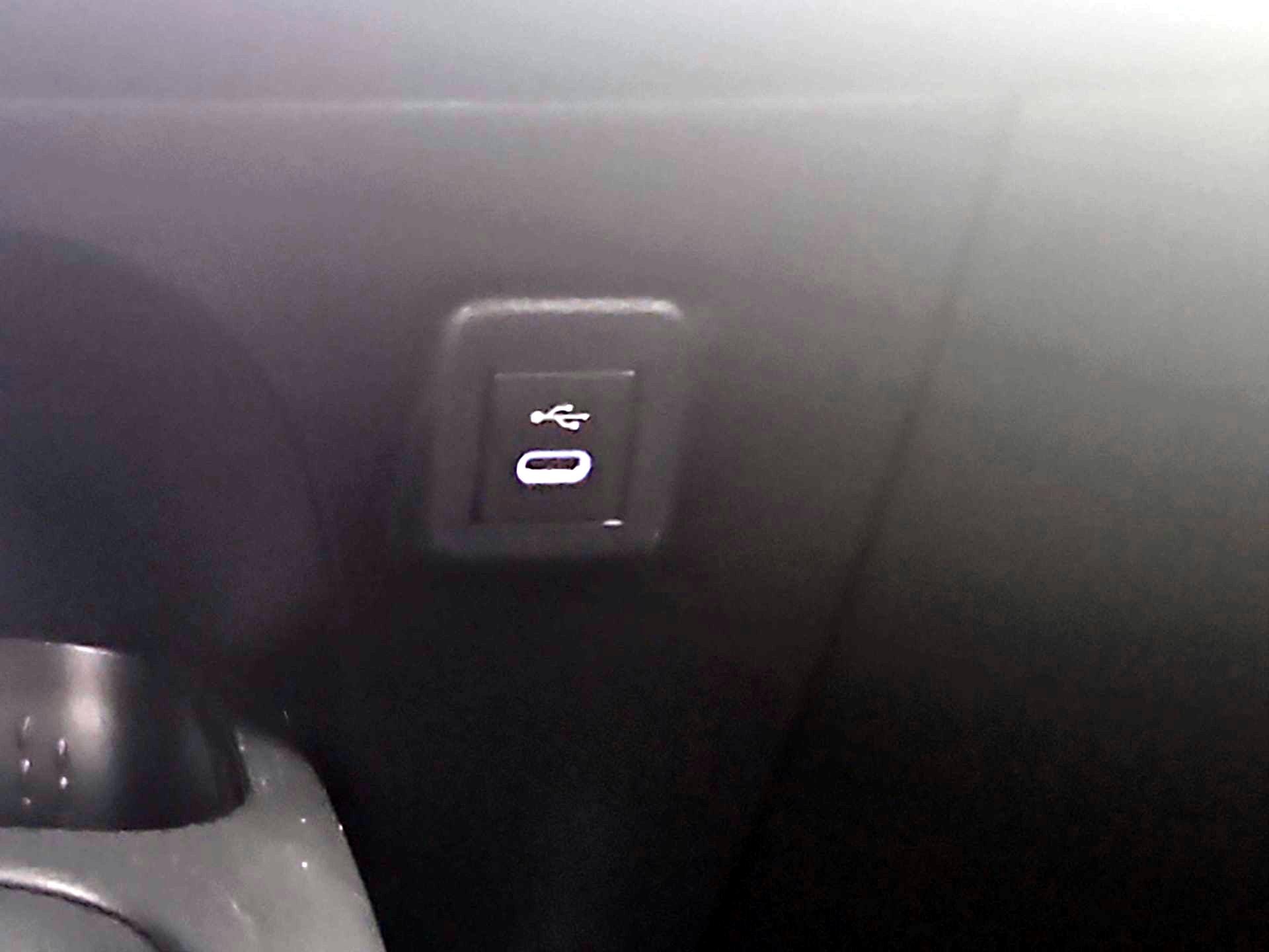 Thumbnail: 2023 Toyota Corolla - 18