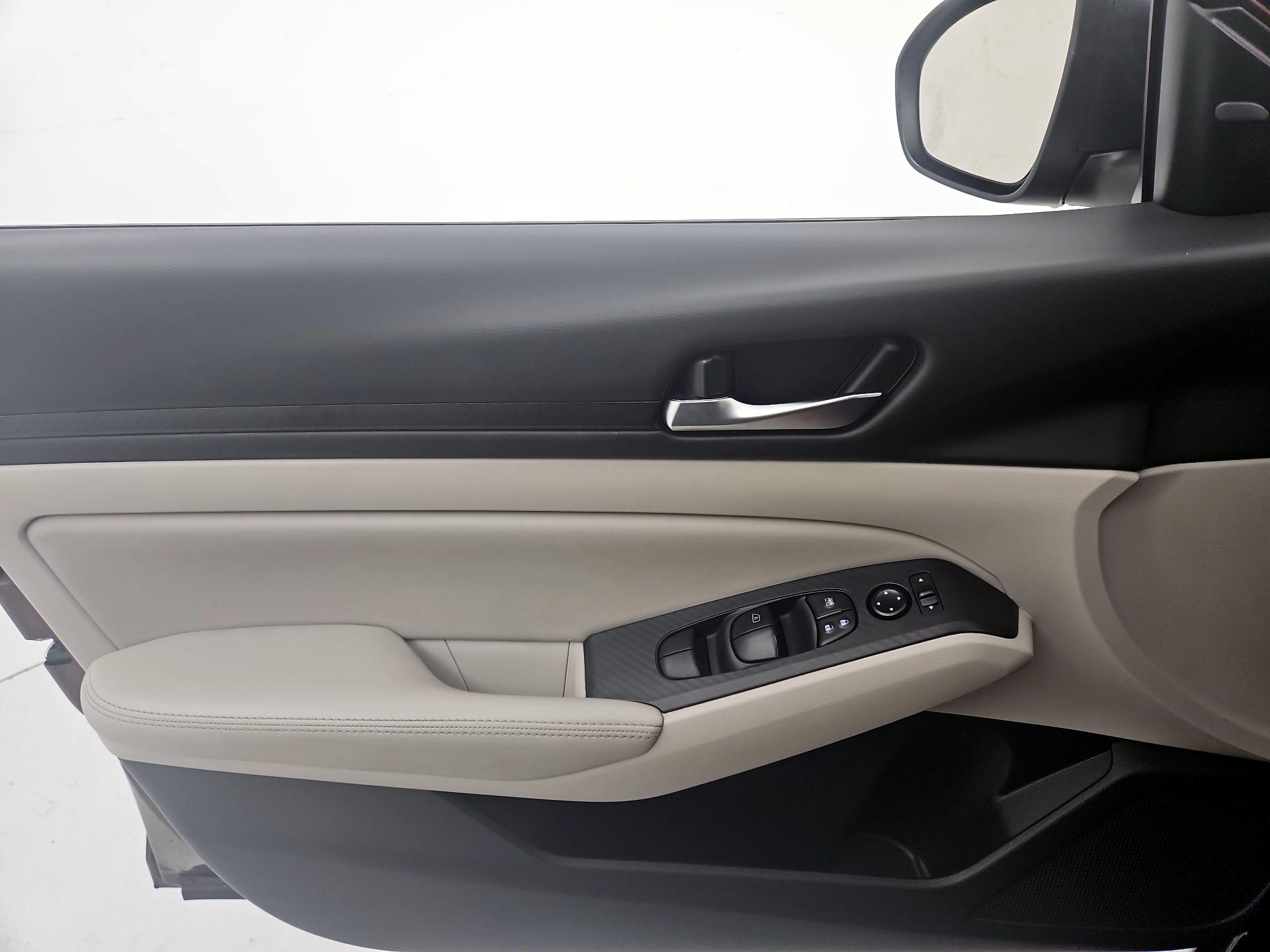 Thumbnail: 2024 Nissan Altima - 12