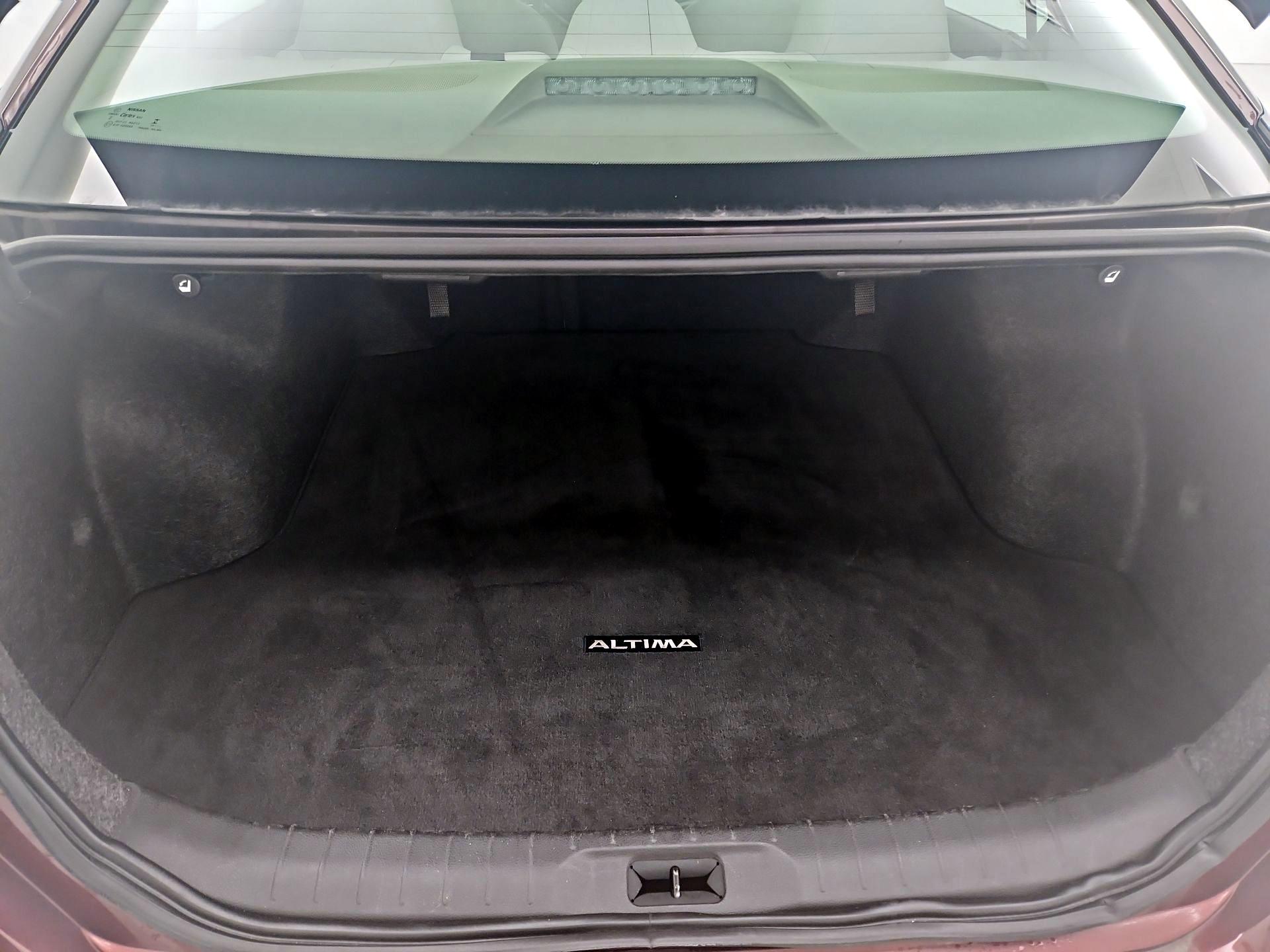 Thumbnail: 2024 Nissan Altima - 20