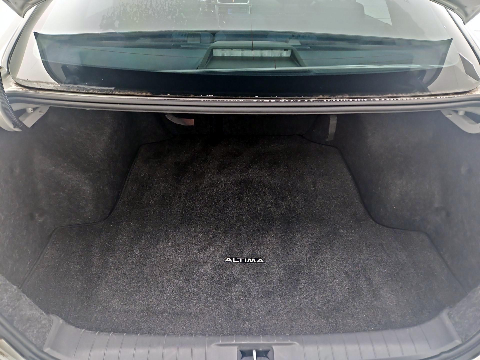 Thumbnail: 2018 Nissan Altima - 20