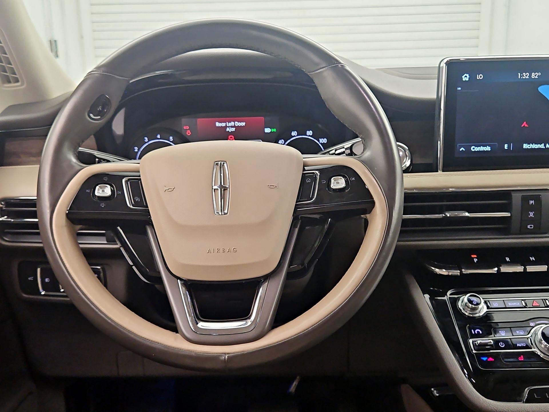 Thumbnail: 2020 Lincoln Corsair - 10