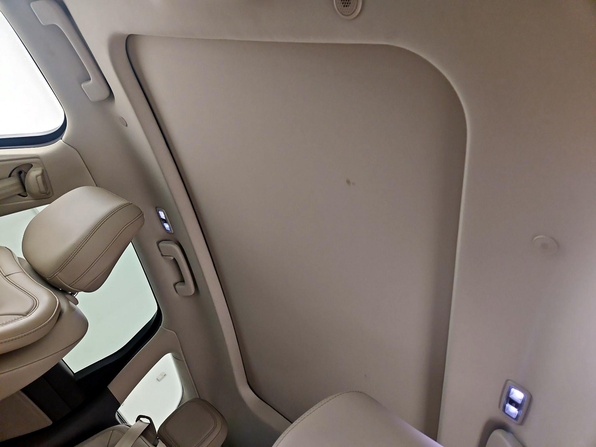 Thumbnail: 2020 Lincoln Corsair - 20