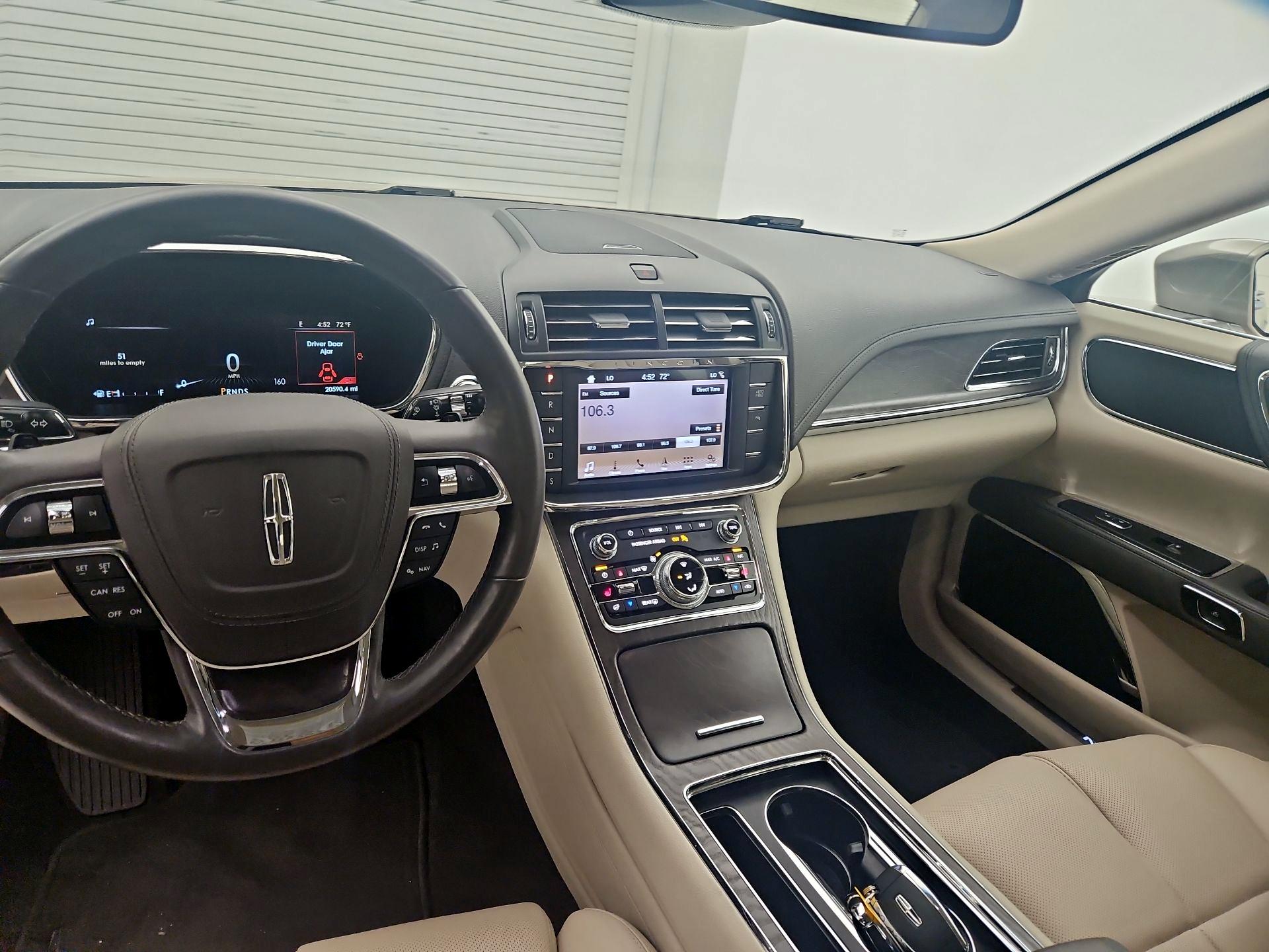 Thumbnail: 2018 Lincoln Continental - 9