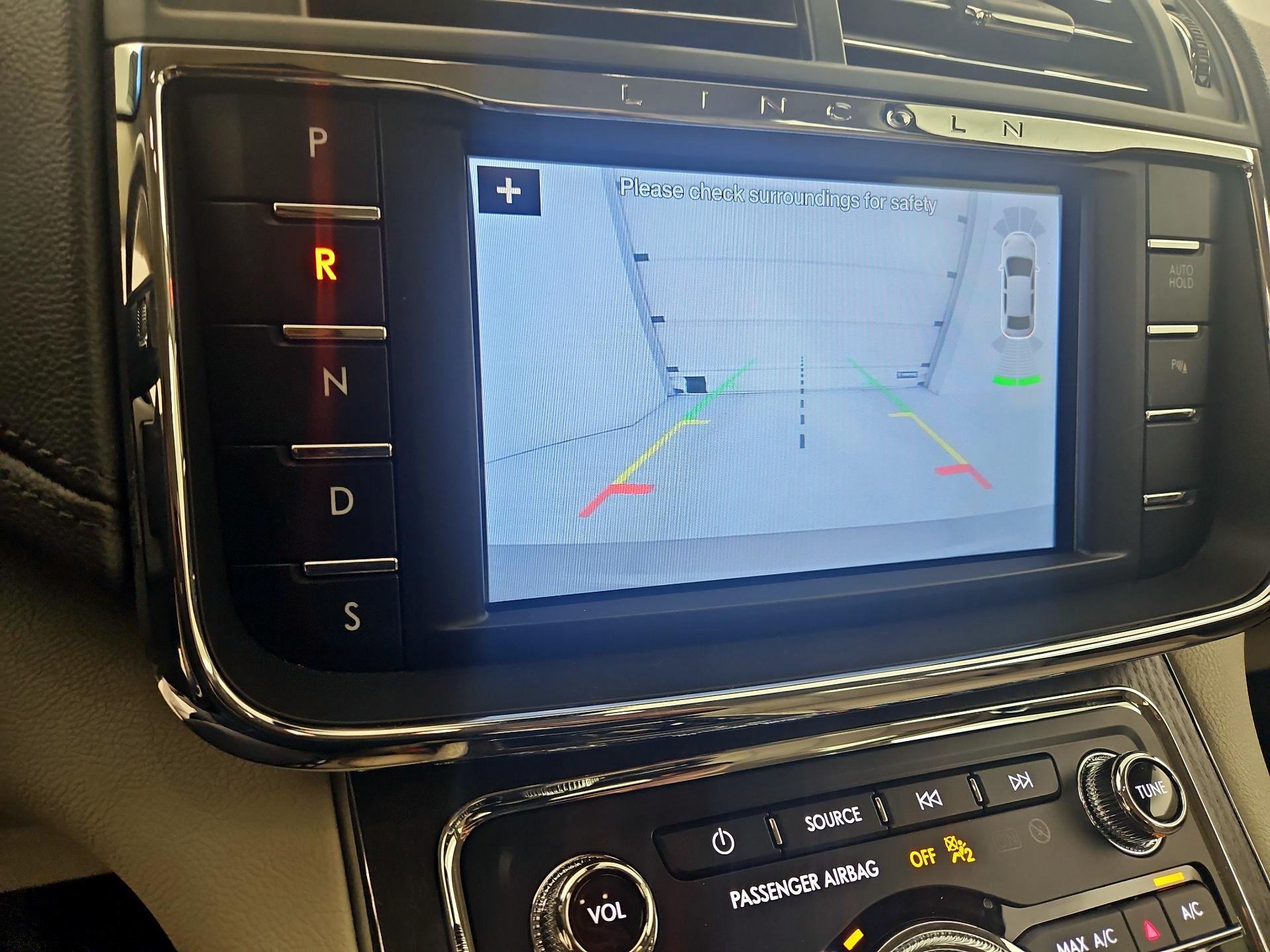 Thumbnail: 2018 Lincoln Continental - 14