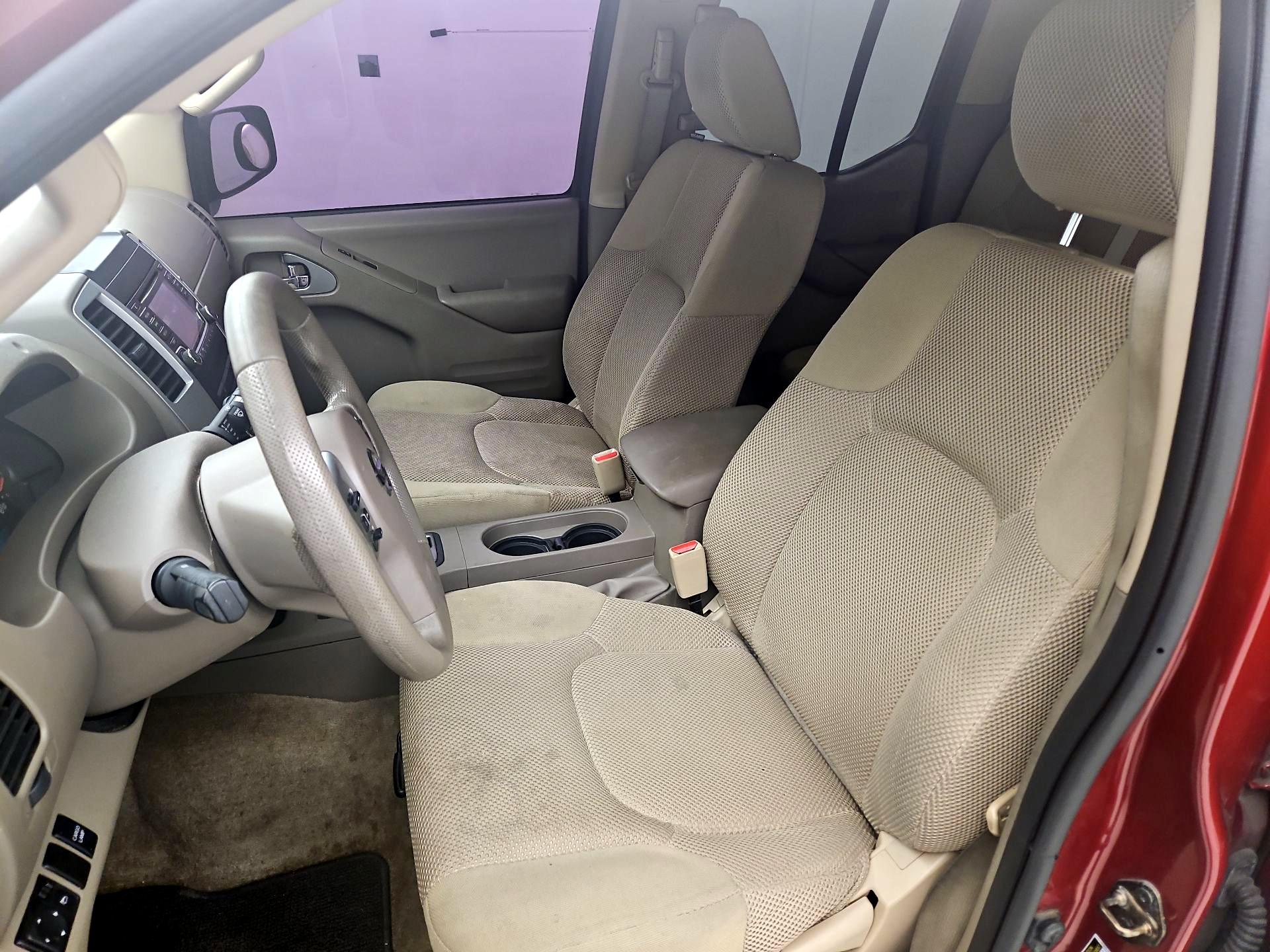 Thumbnail: 2015 Nissan Frontier - 11