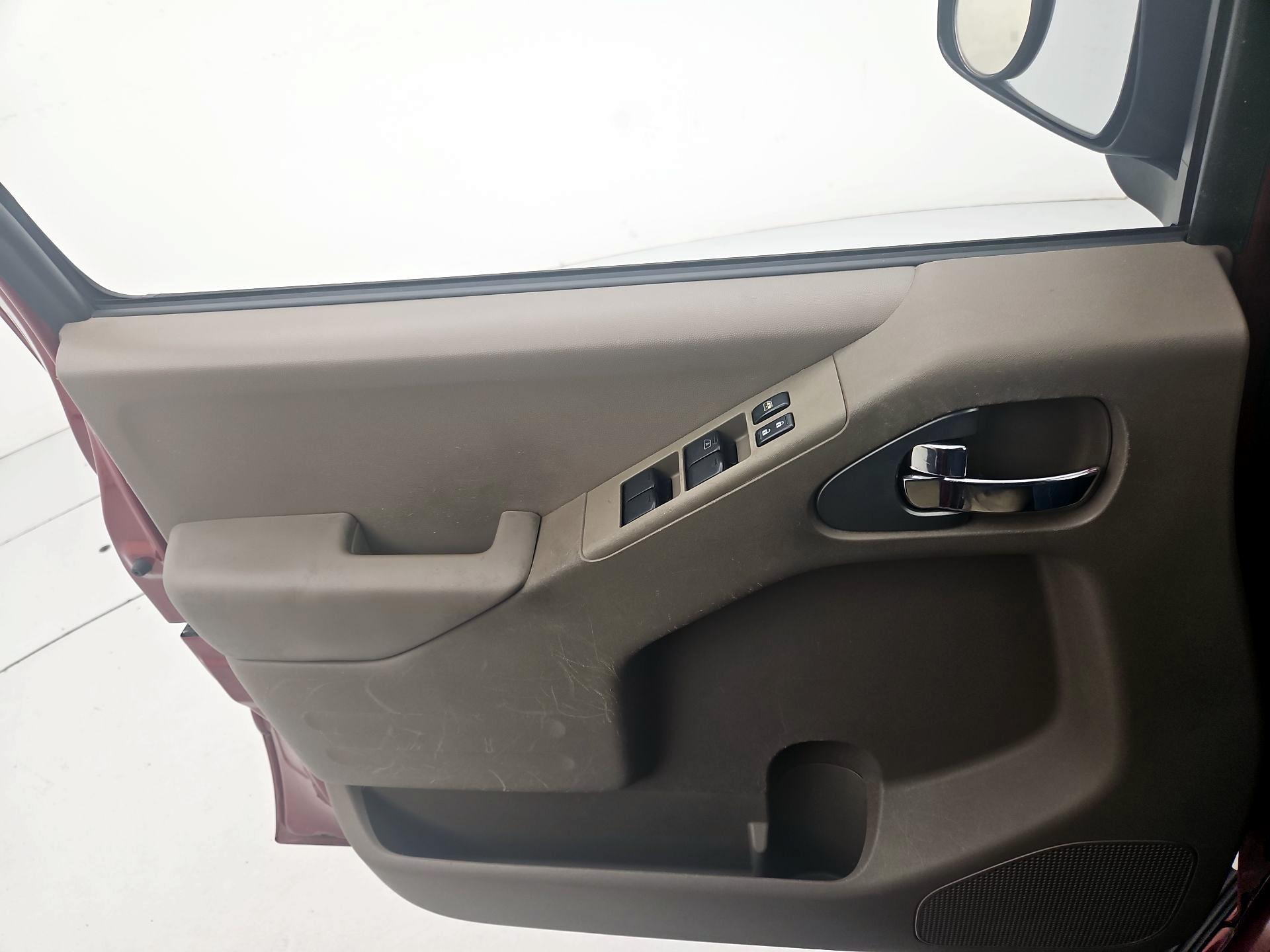 Thumbnail: 2015 Nissan Frontier - 12