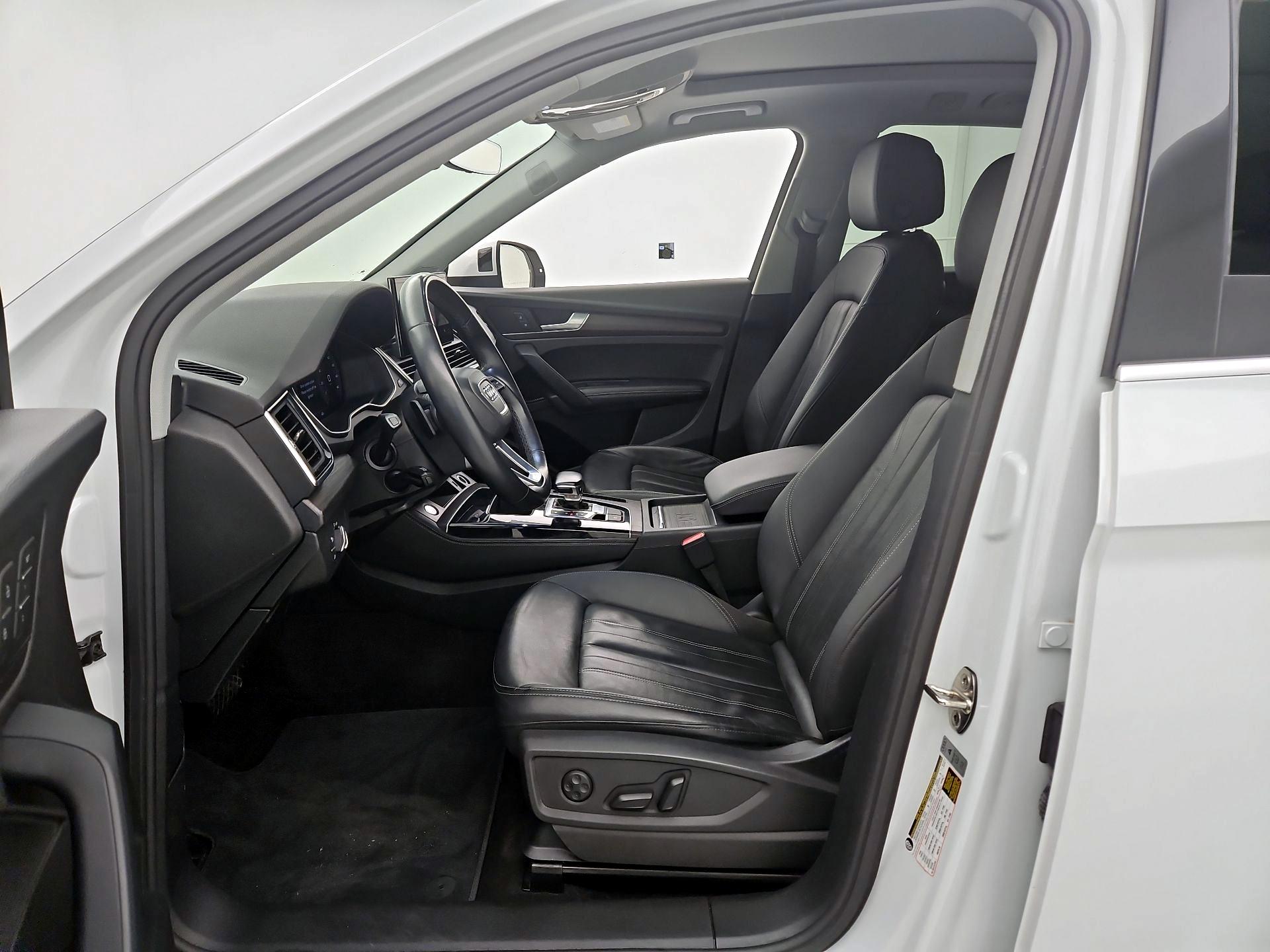 Thumbnail: 2021 Audi Q5 - 11