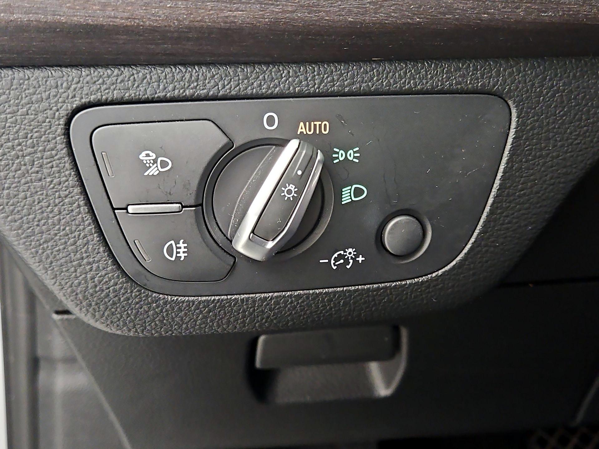 Thumbnail: 2021 Audi Q5 - 13