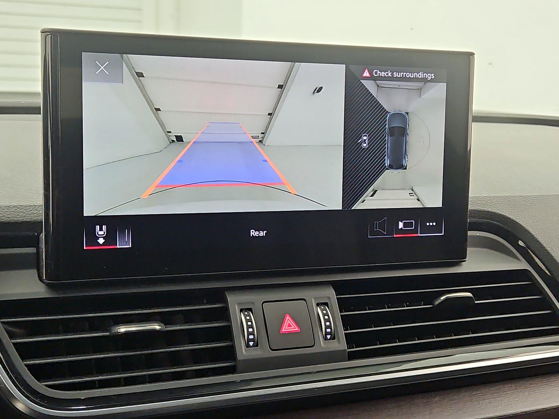 Thumbnail: 2021 Audi Q5 - 14