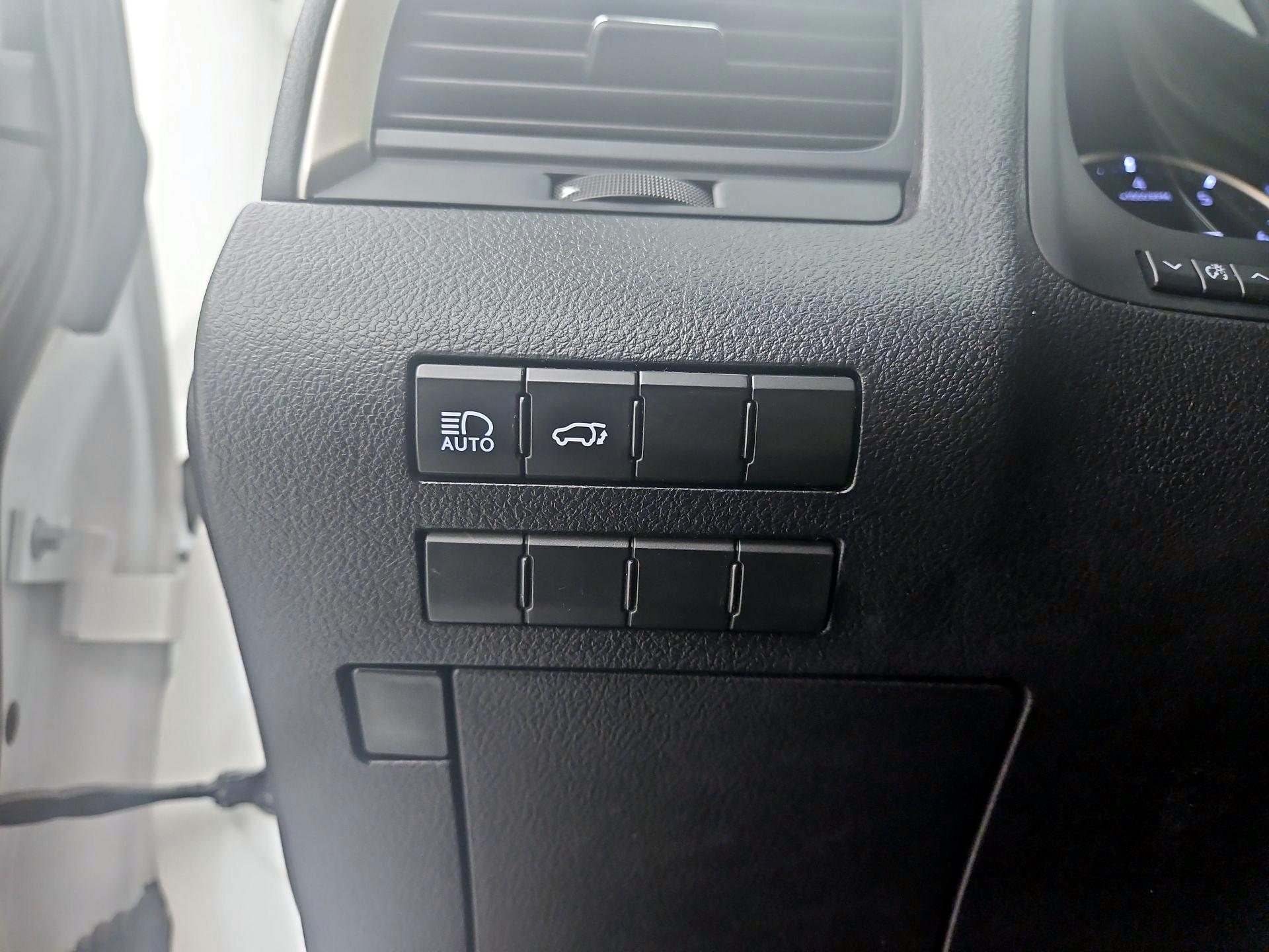 Thumbnail: 2017 Lexus RX - 13