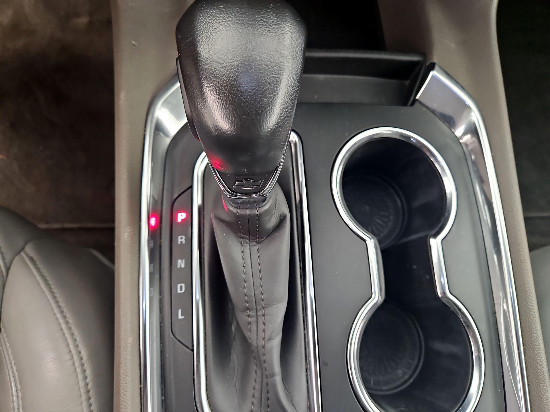 Thumbnail: 2021 Chevrolet Traverse - 18