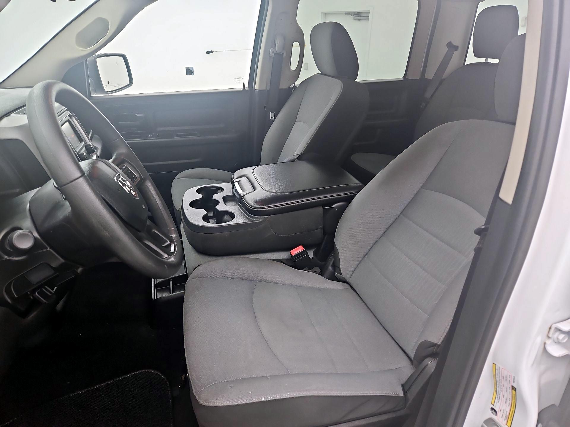 Thumbnail: 2022 RAM 1500 Classic - 11