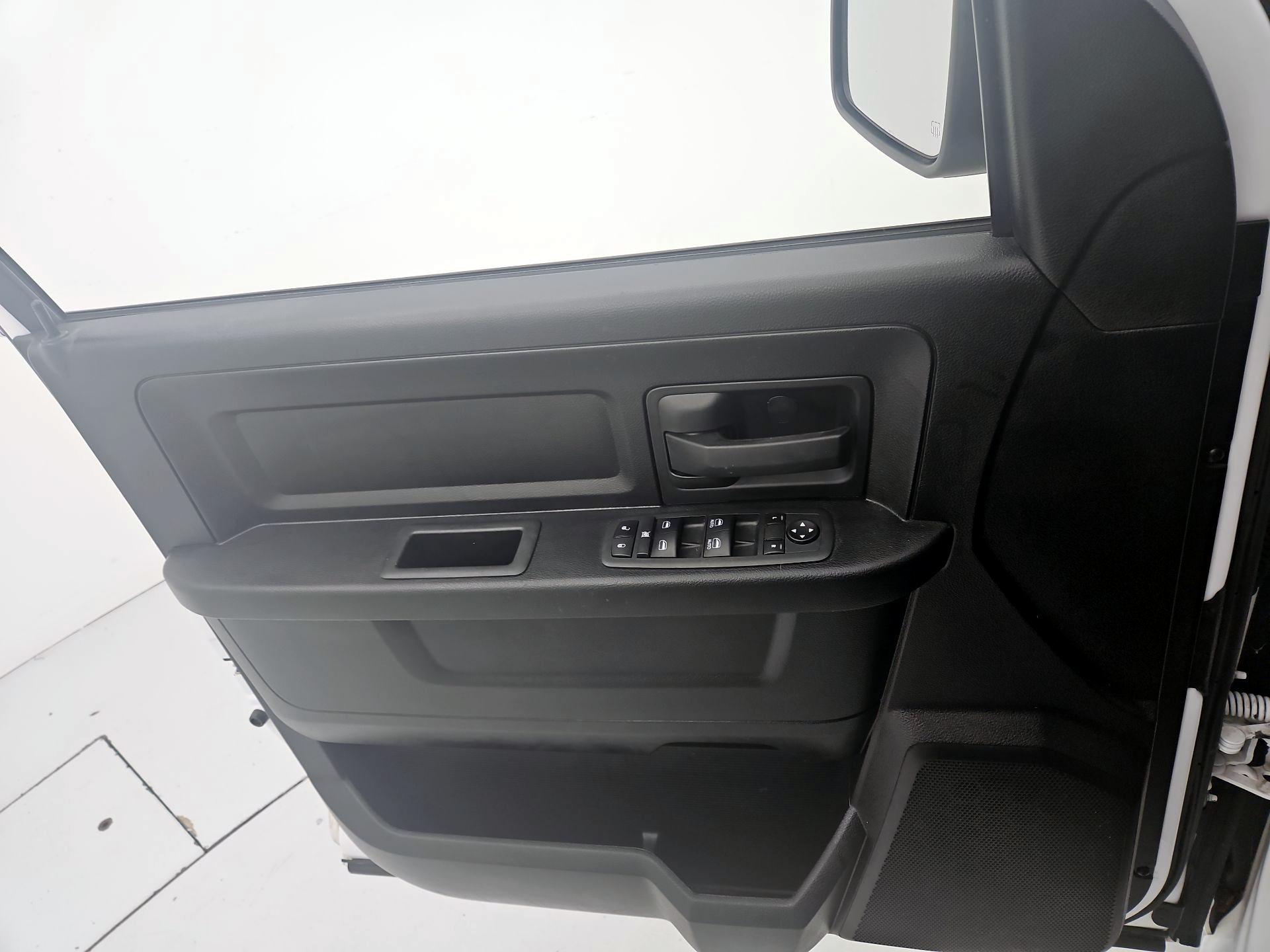 Thumbnail: 2022 RAM 1500 Classic - 12