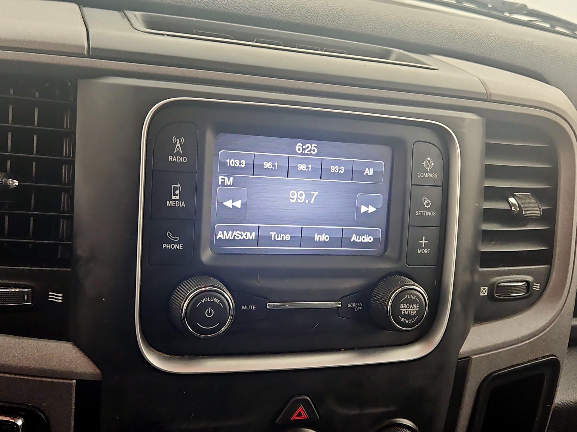 Thumbnail: 2022 RAM 1500 Classic - 15