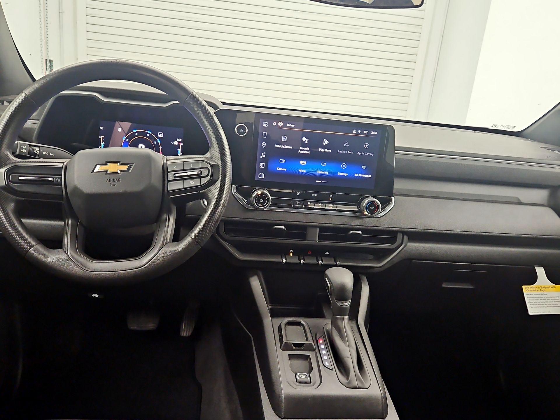 Thumbnail: 2023 Chevrolet Colorado - 9