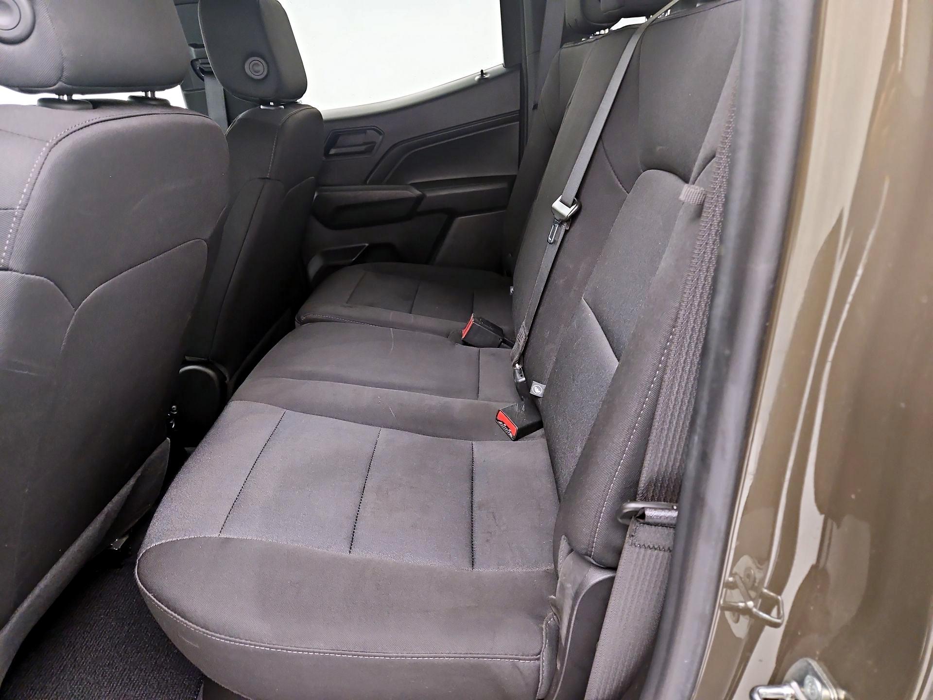 Thumbnail: 2023 Chevrolet Colorado - 19