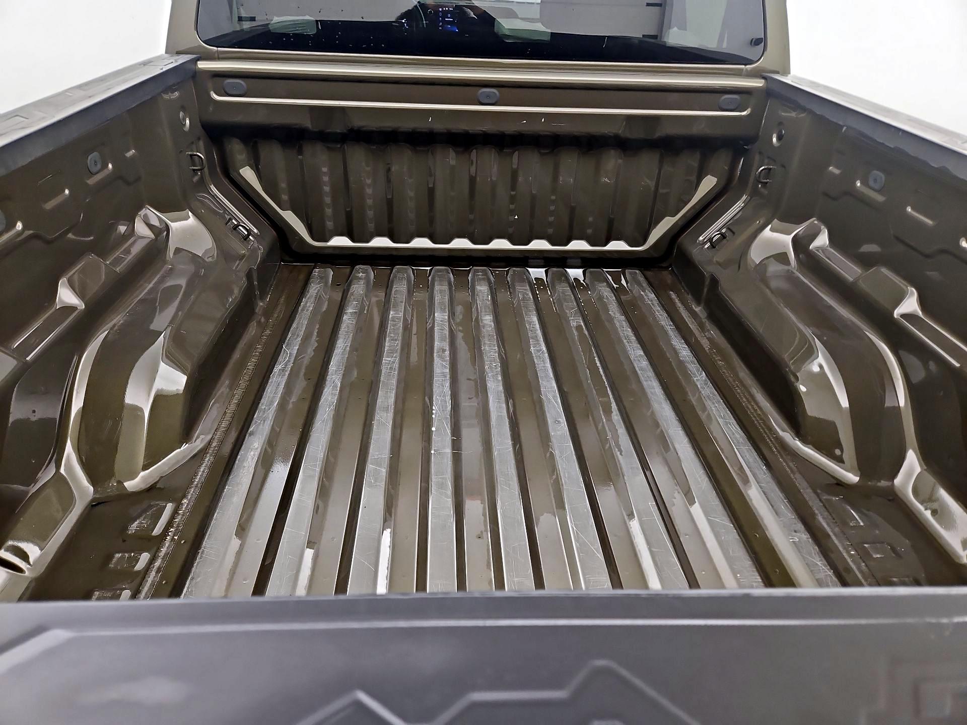 Thumbnail: 2023 Chevrolet Colorado - 20