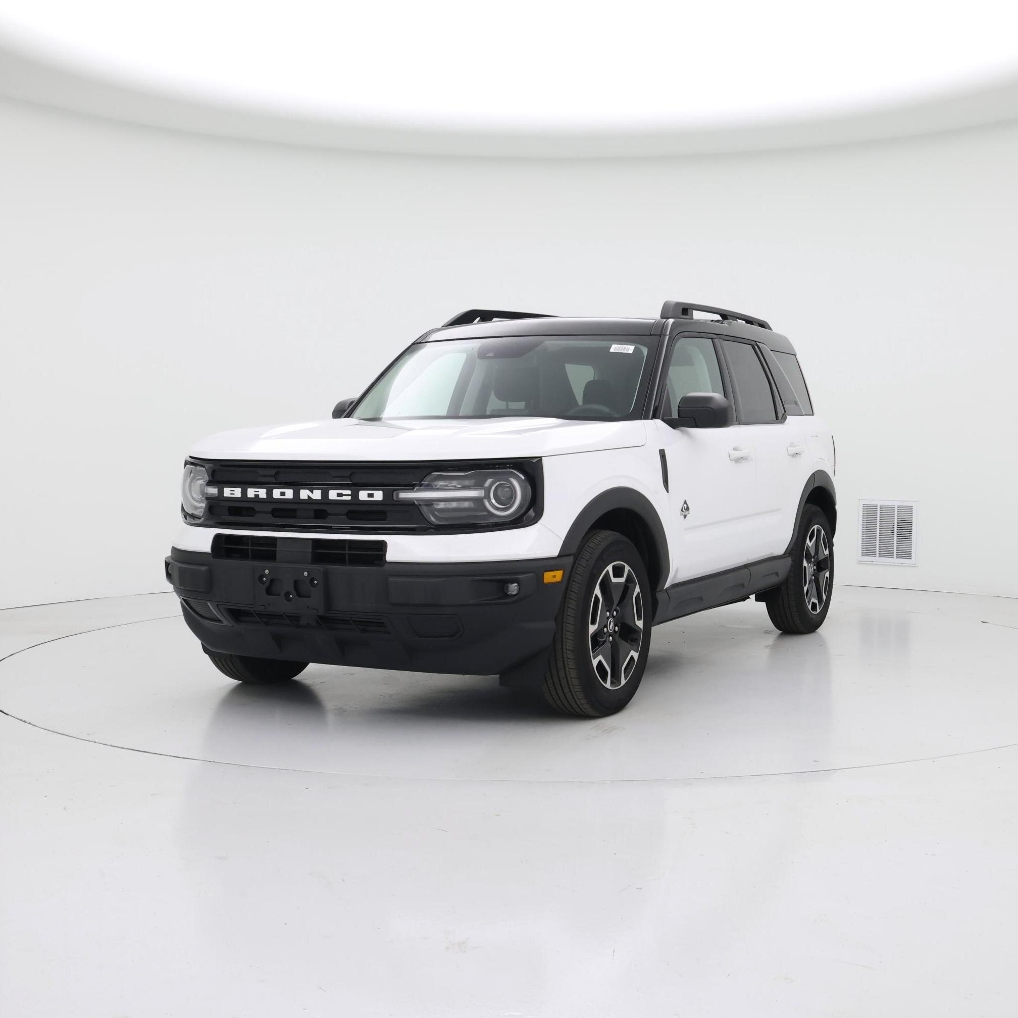 Thumbnail: 2023 Ford Bronco Sport - 4