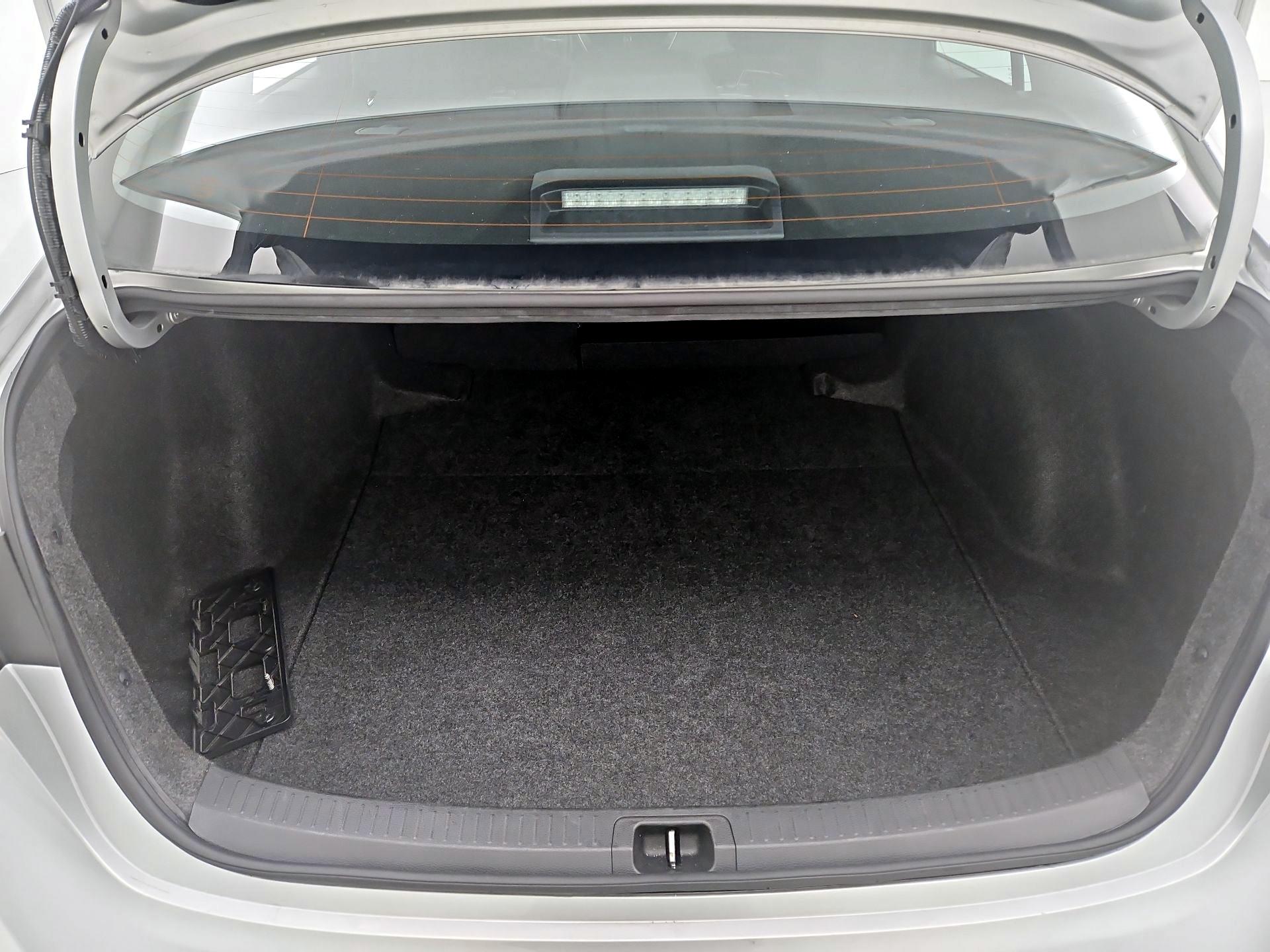 Thumbnail: 2025 Toyota Corolla - 20