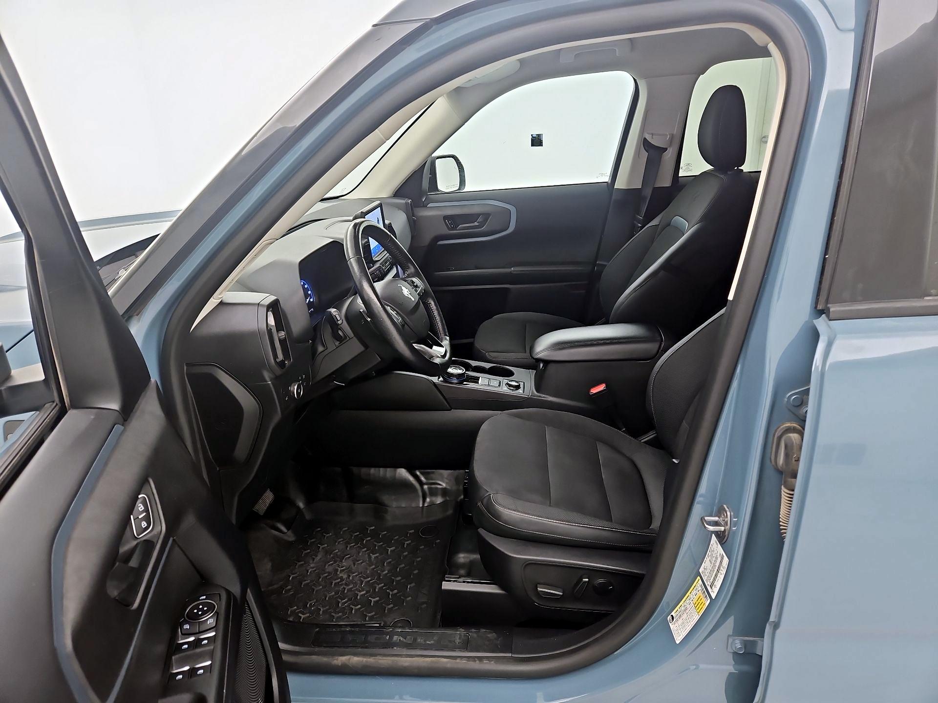 Thumbnail: 2022 Ford Bronco Sport - 11