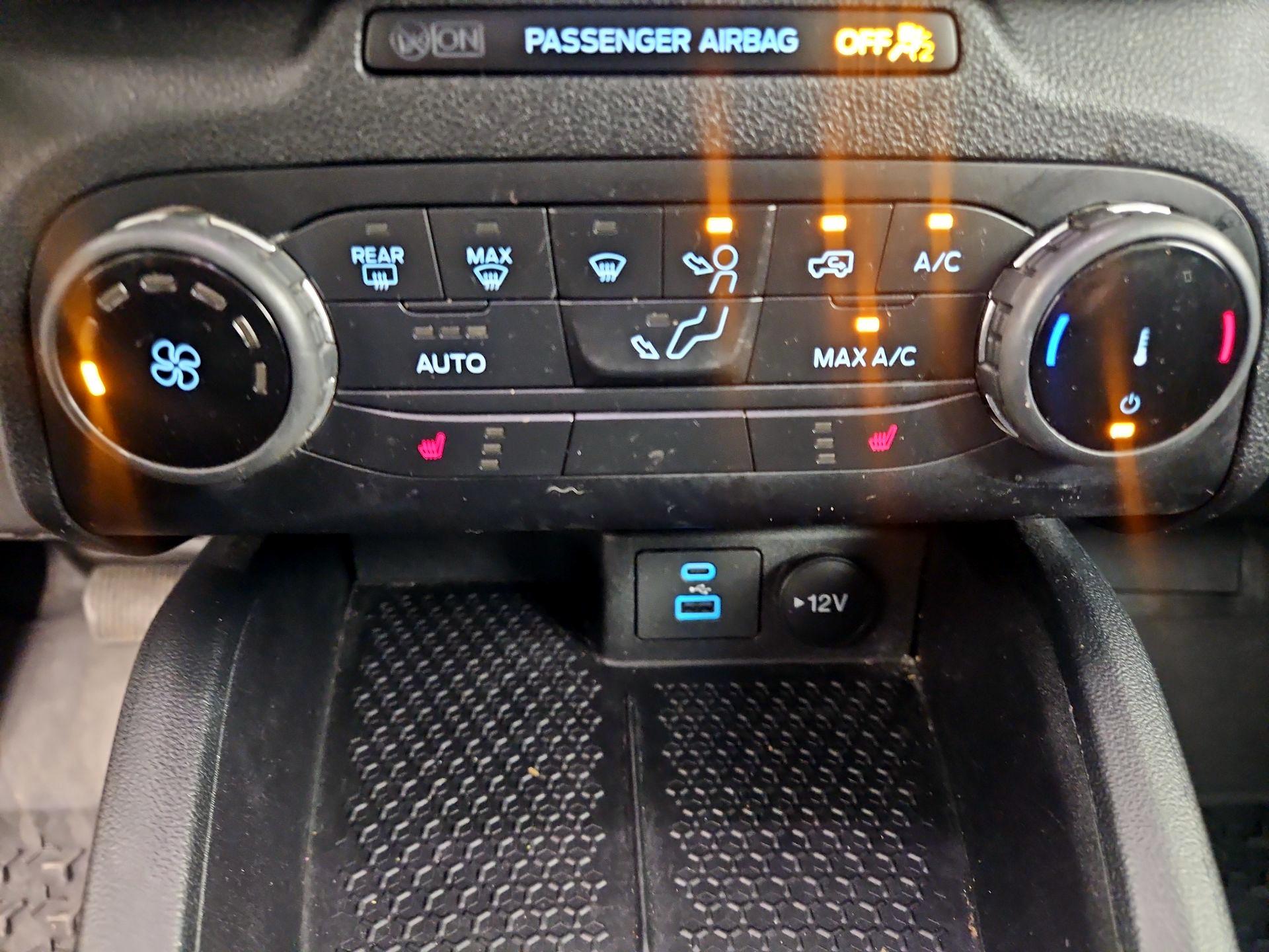 Thumbnail: 2022 Ford Bronco Sport - 16