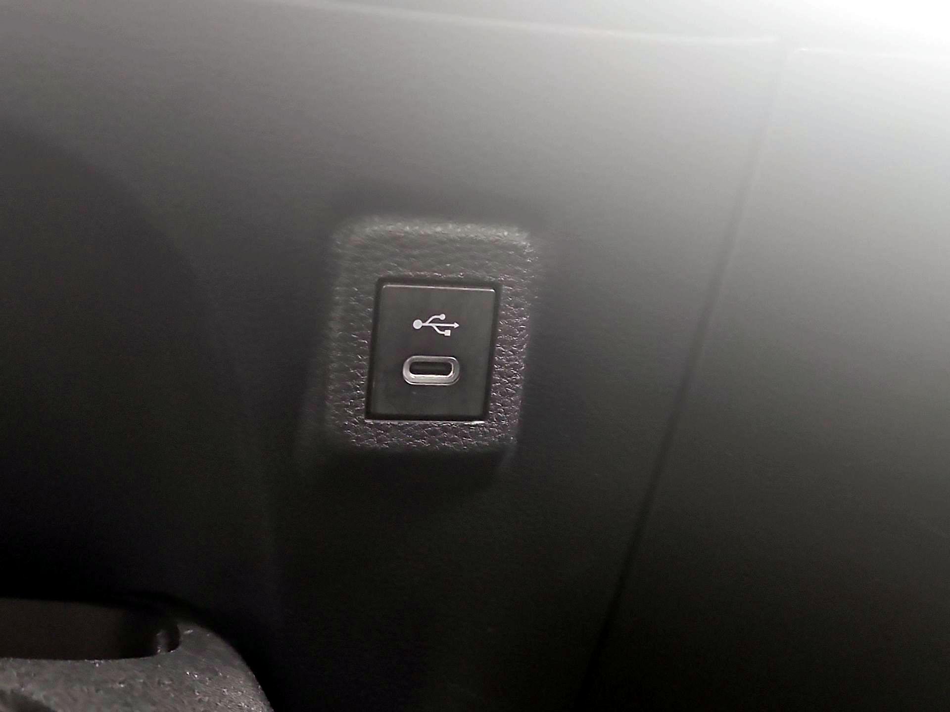 Thumbnail: 2024 Toyota Corolla - 18