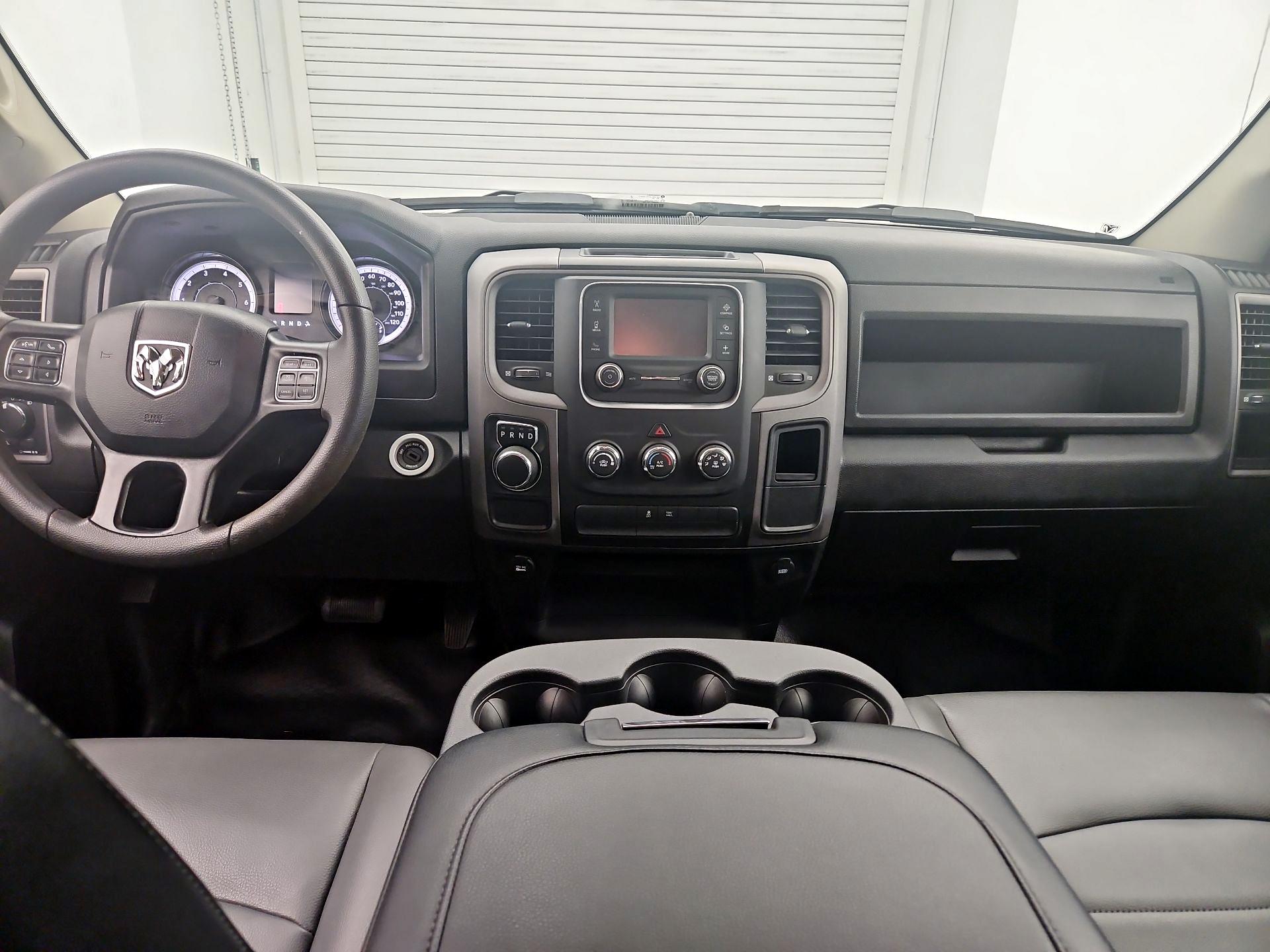 Thumbnail: 2021 RAM 1500 Classic - 9