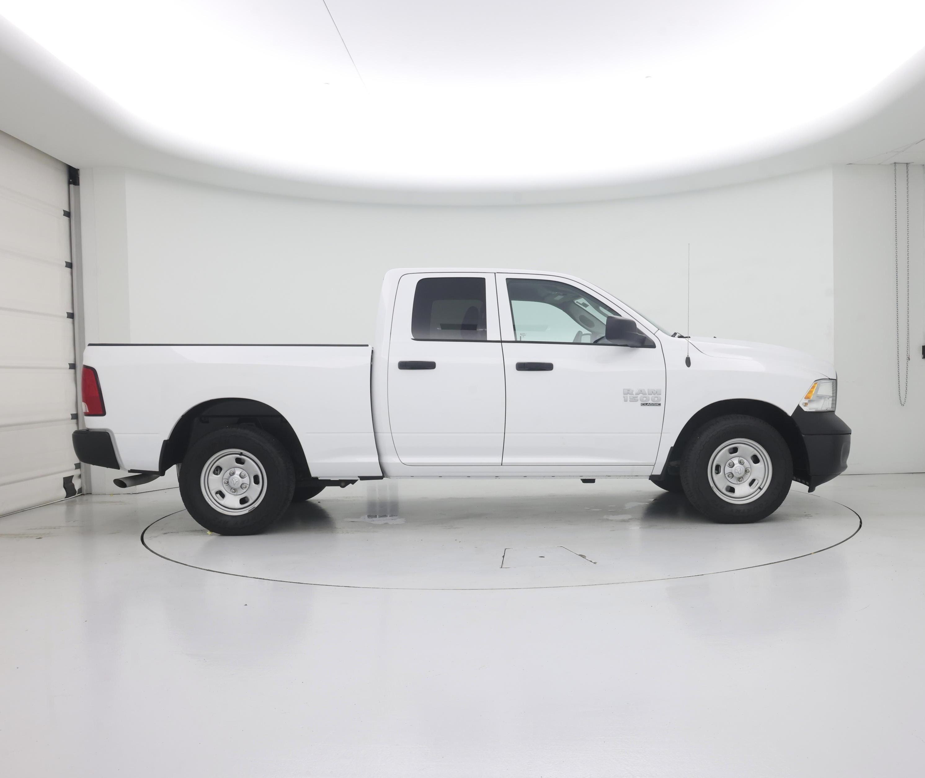 Thumbnail: 2021 RAM 1500 Classic - 7