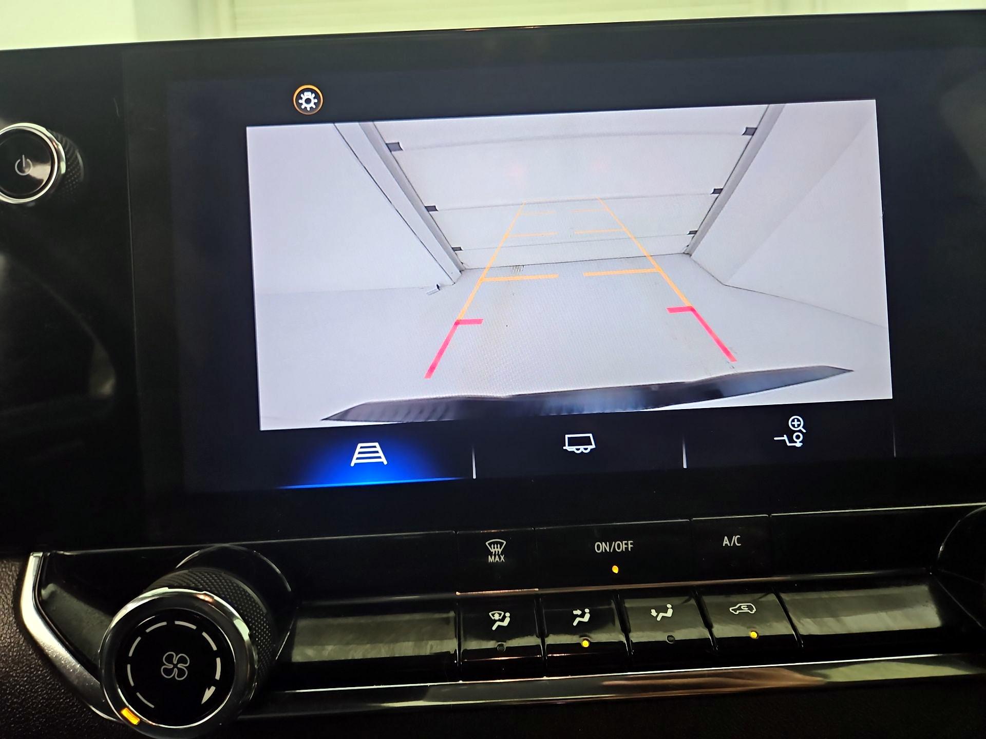 Thumbnail: 2023 Chevrolet Colorado - 15